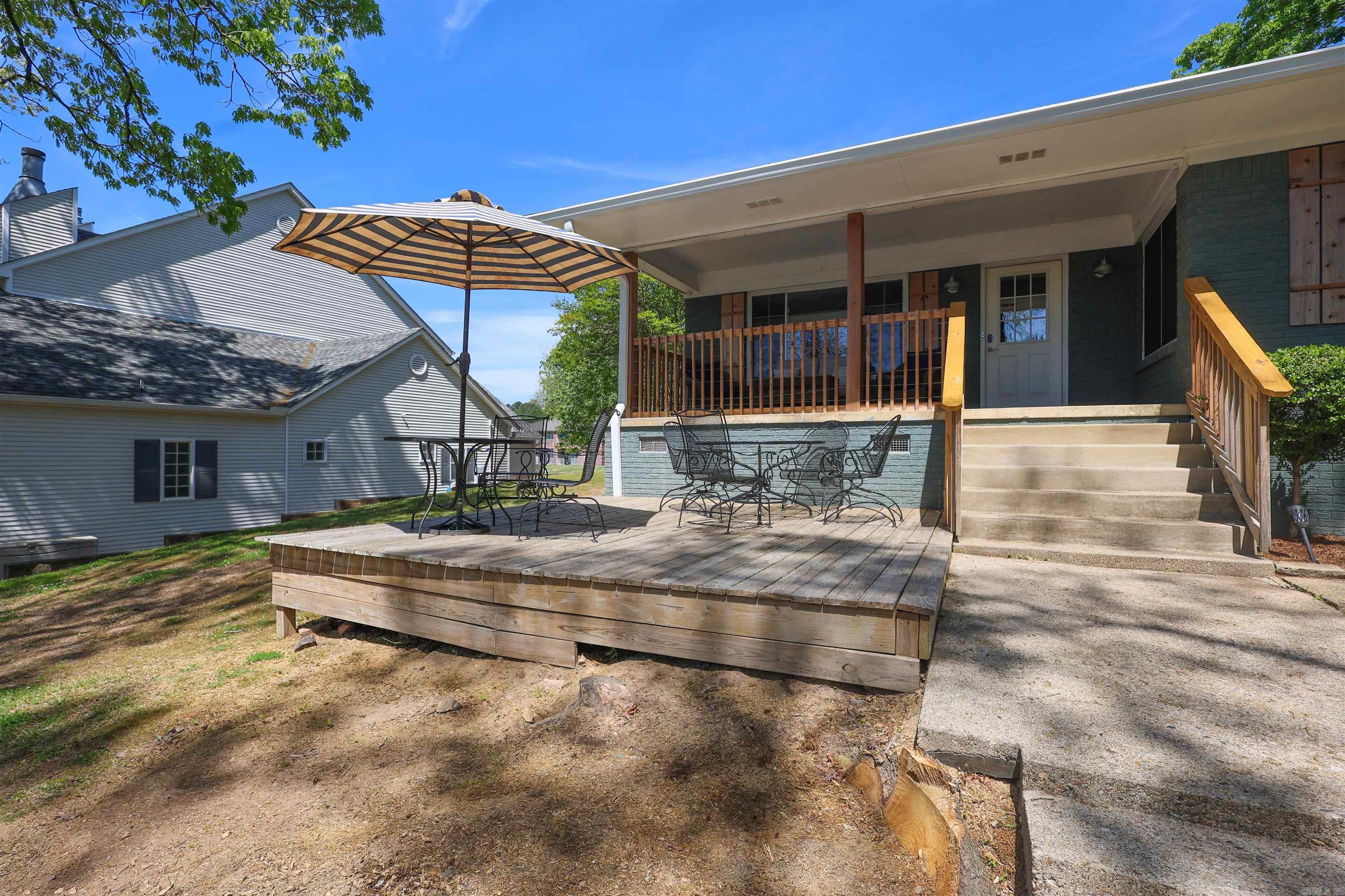 189 Bayshore Cove Property Photo 45
