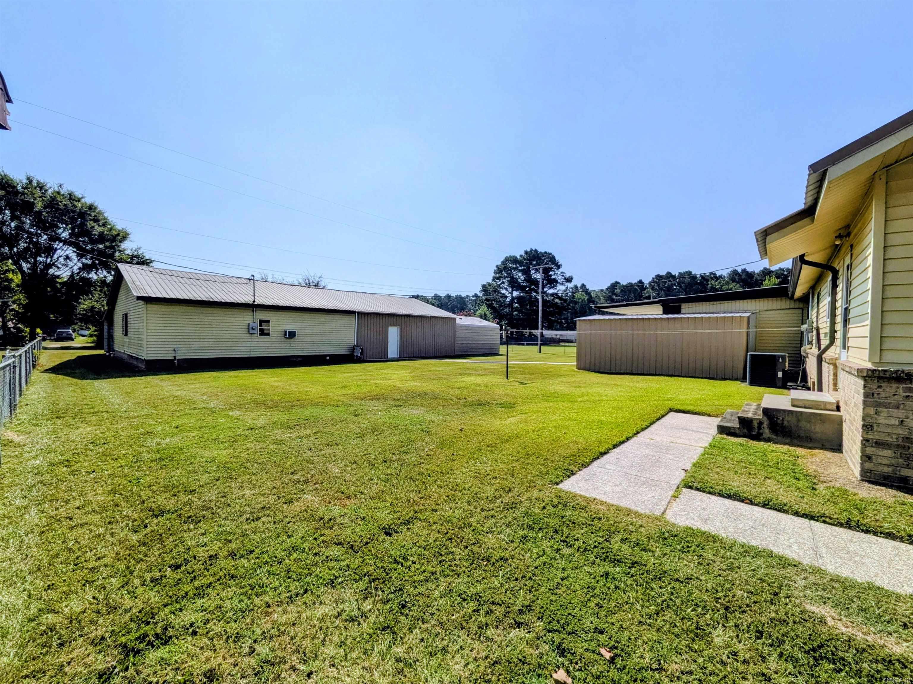 228 Ingram Property Photo 2