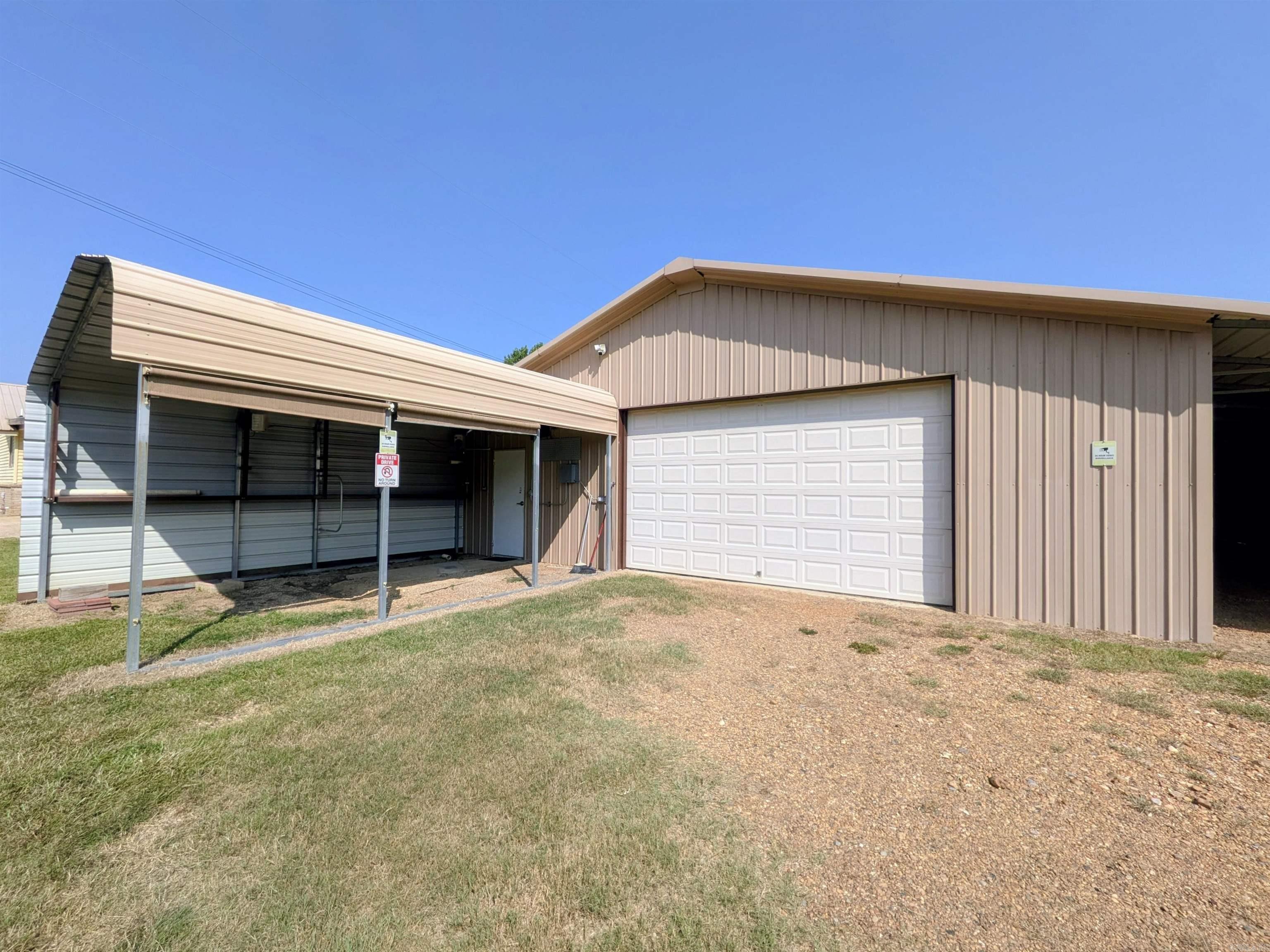 228 Ingram Property Photo 6