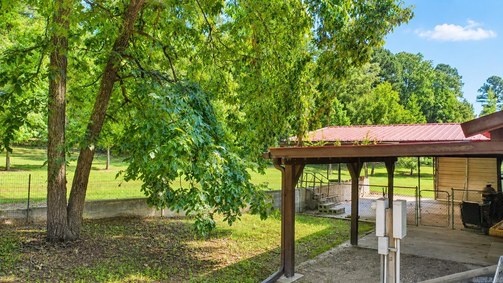 715 N Hwy 27 Property Photo 17