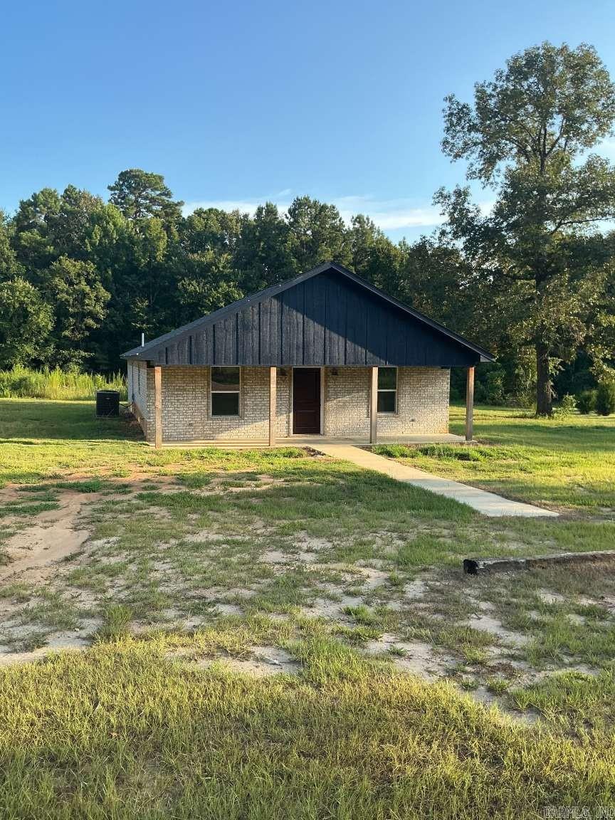 109 Private Road 1161 Property Photo 1