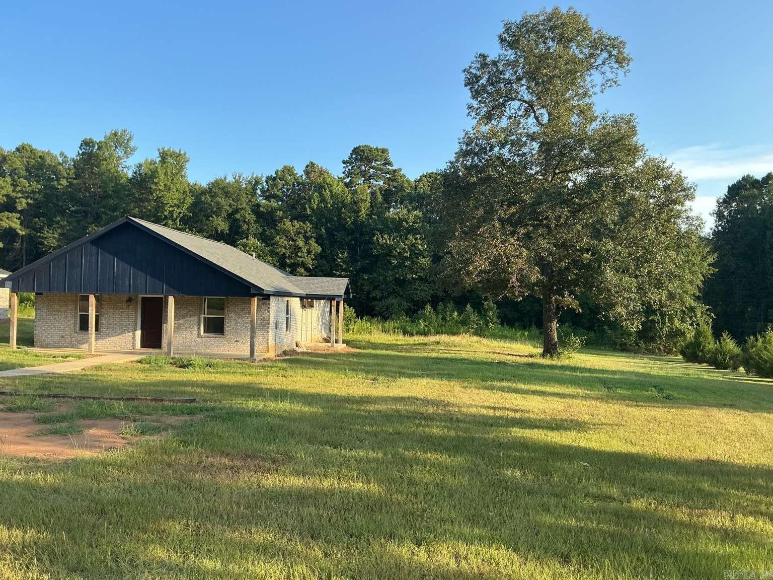 109 Private Road 1161 Property Photo 2