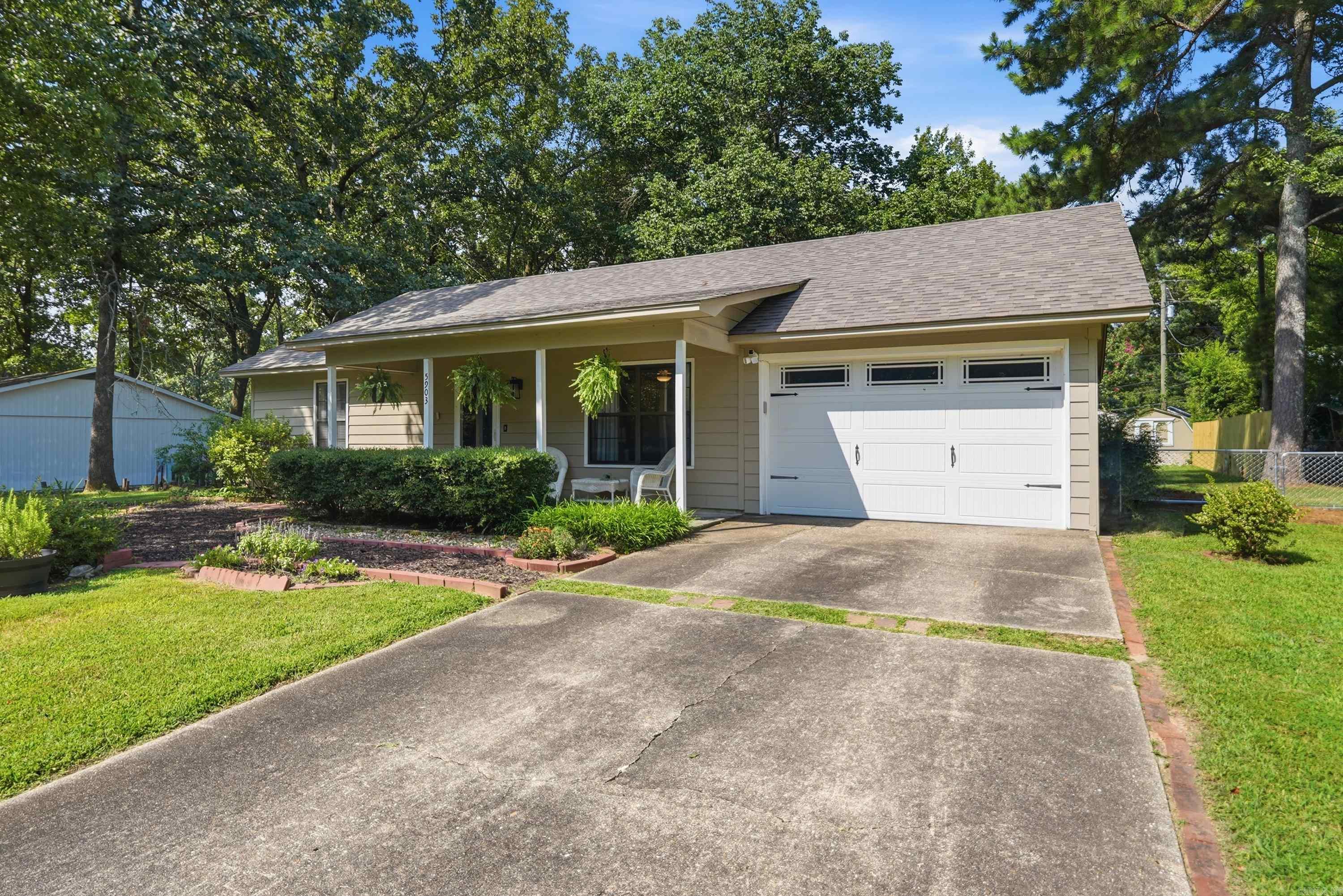 5903 Edgewood Dr Property Photo 1
