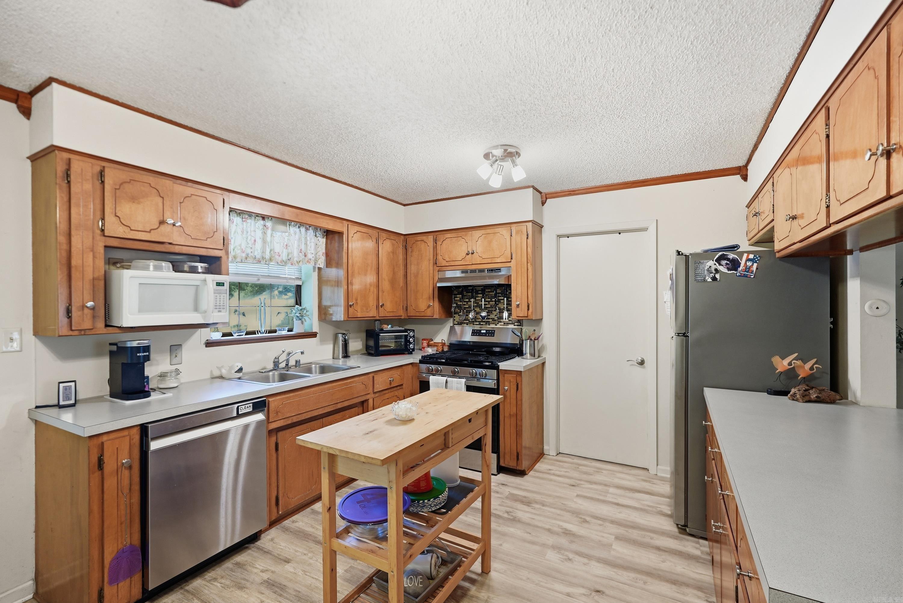 5903 Edgewood Dr Property Photo 9