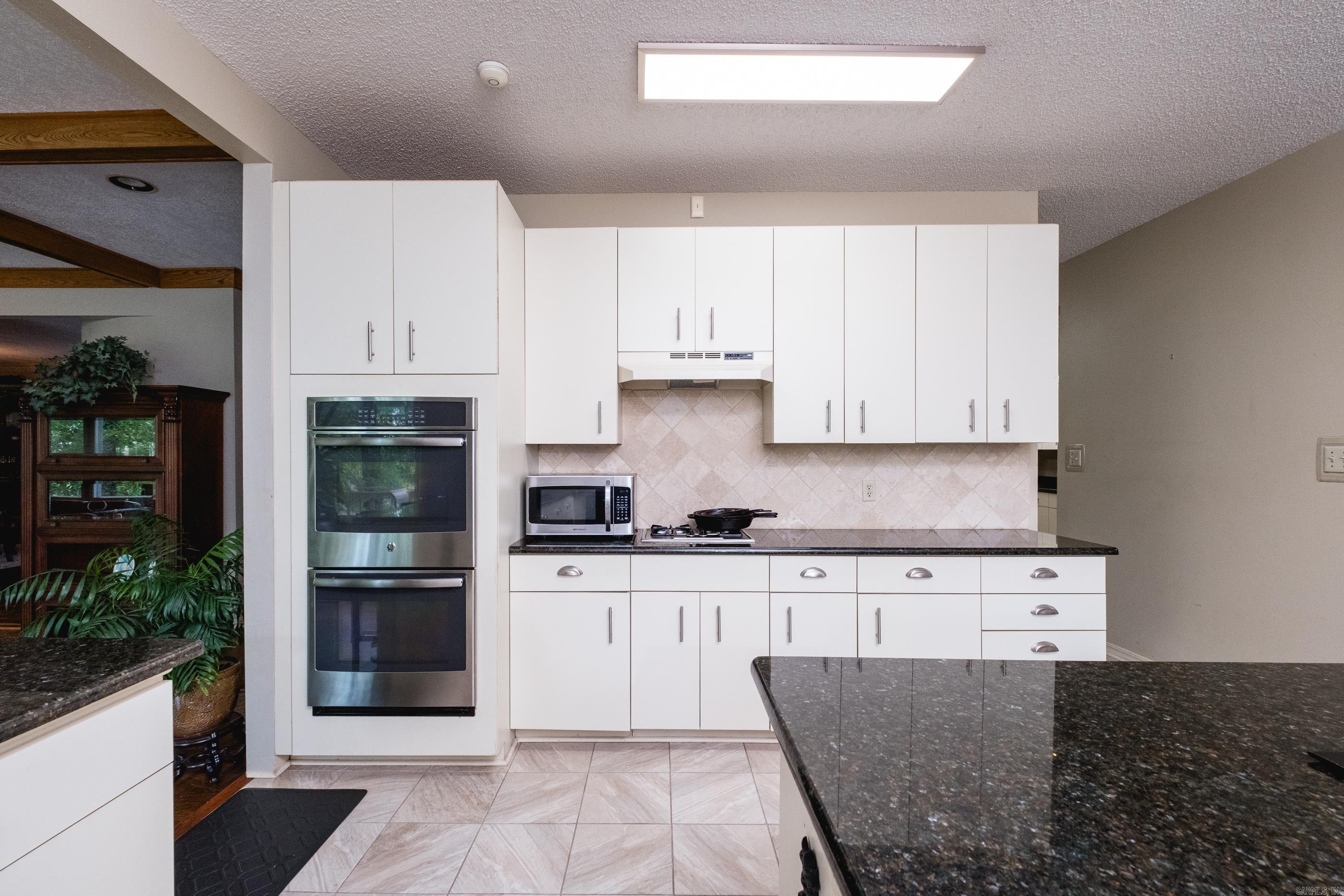 13505 Saddle Hill Drive Property Photo 18