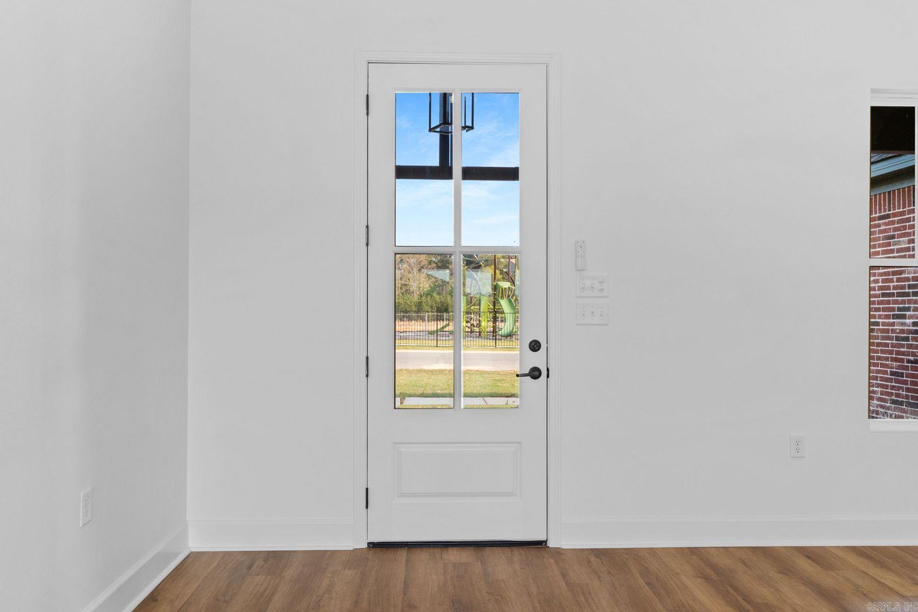 21081 Kinsley Lane Property Photo 6