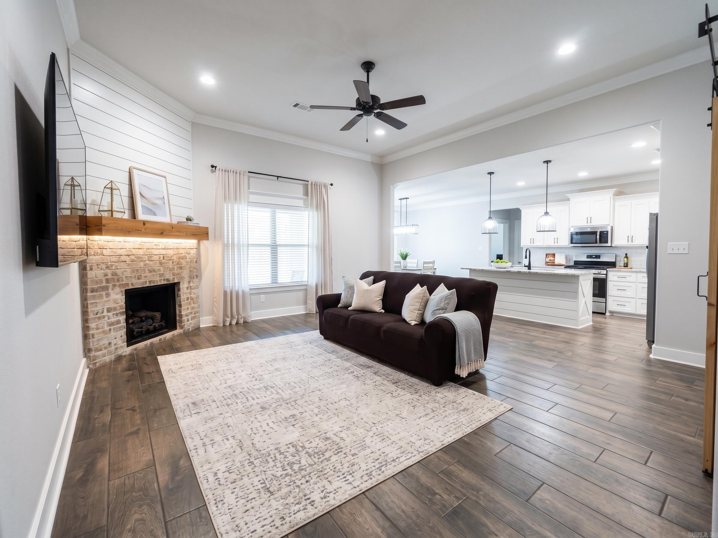 8874 Wingate Property Photo 2