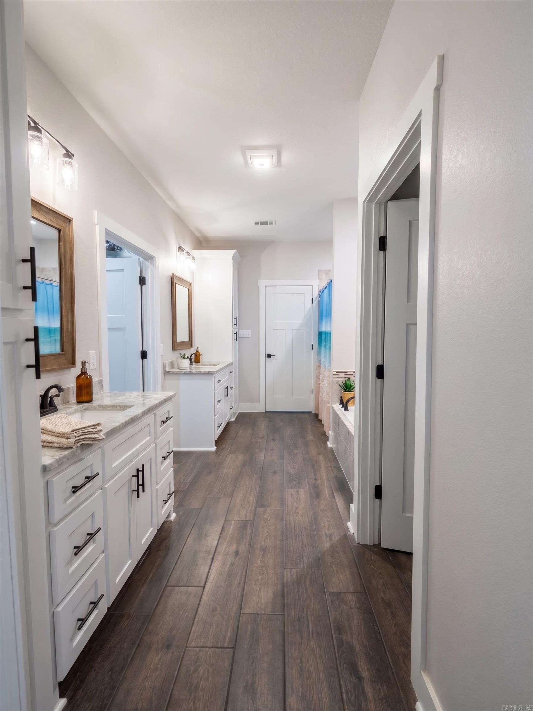 8874 Wingate Property Photo 6
