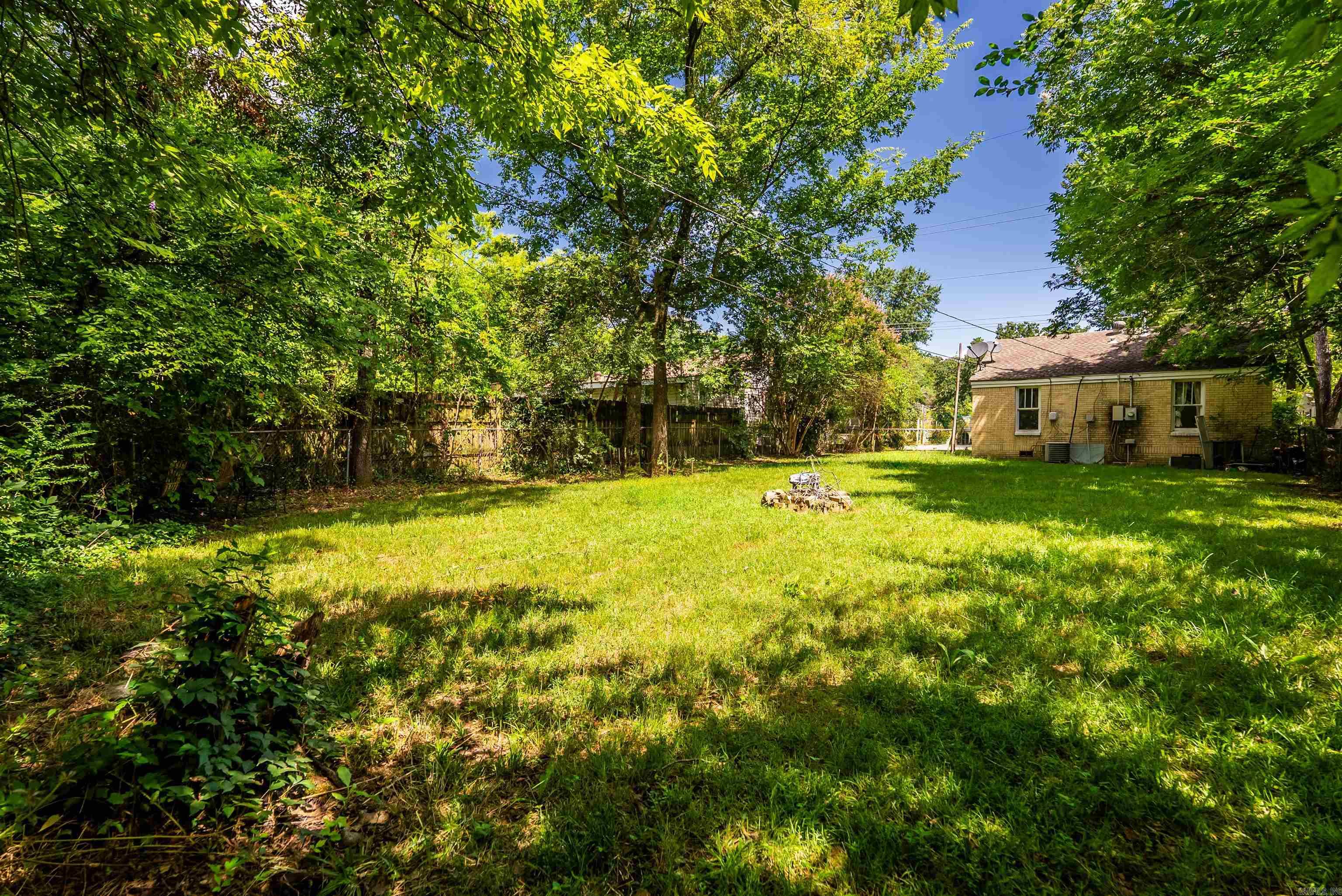 5617 Lee Property Photo 6