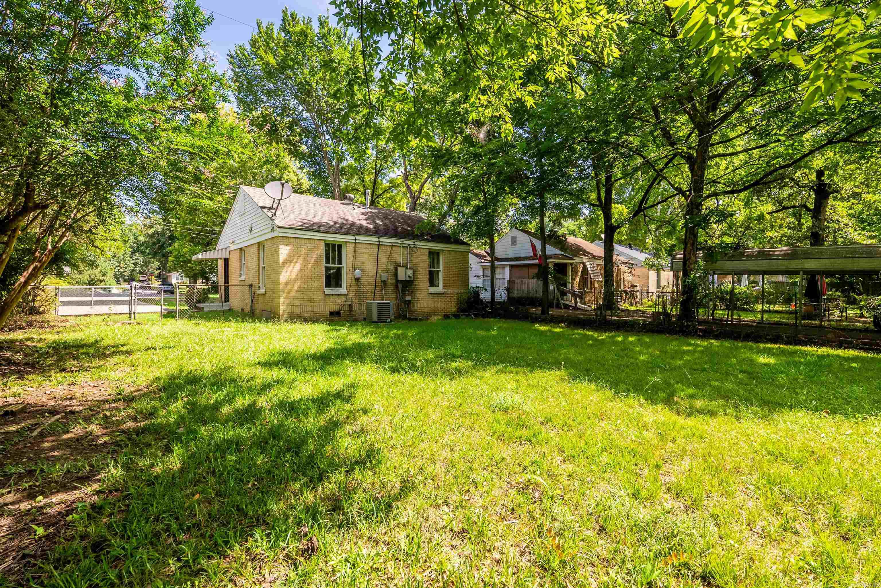 5617 Lee Property Photo 7