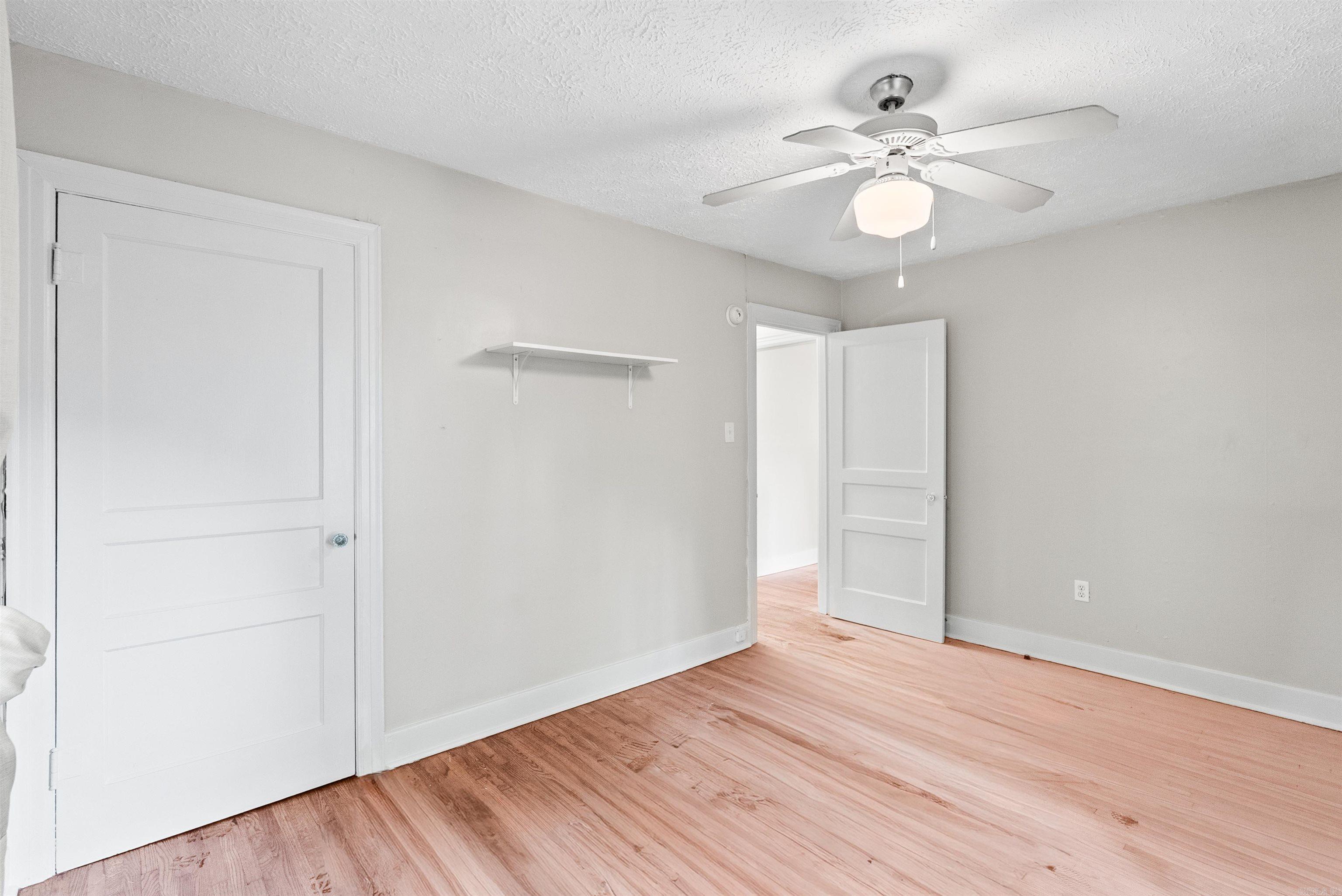 5617 Lee Property Photo 15