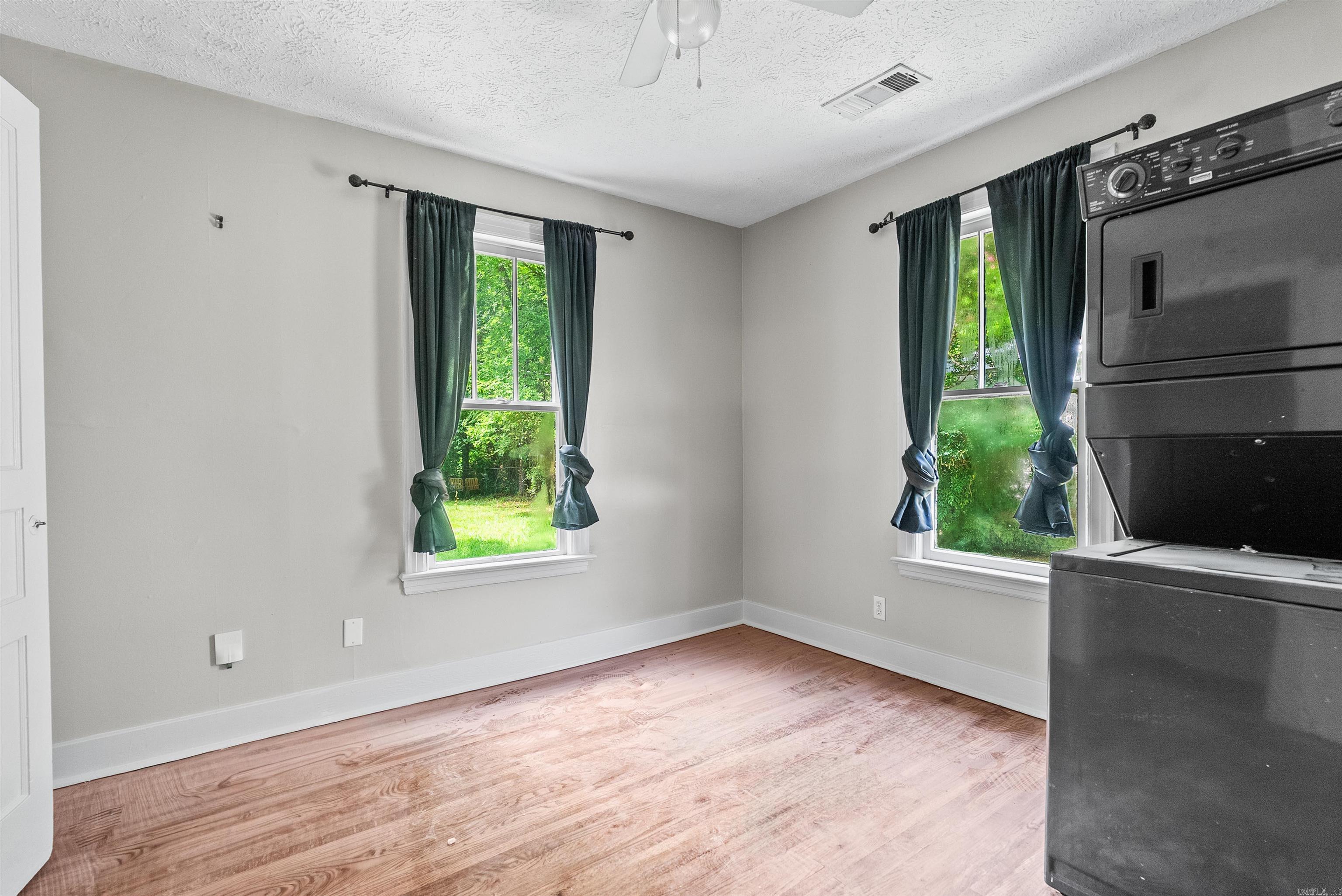 5617 Lee Property Photo 16