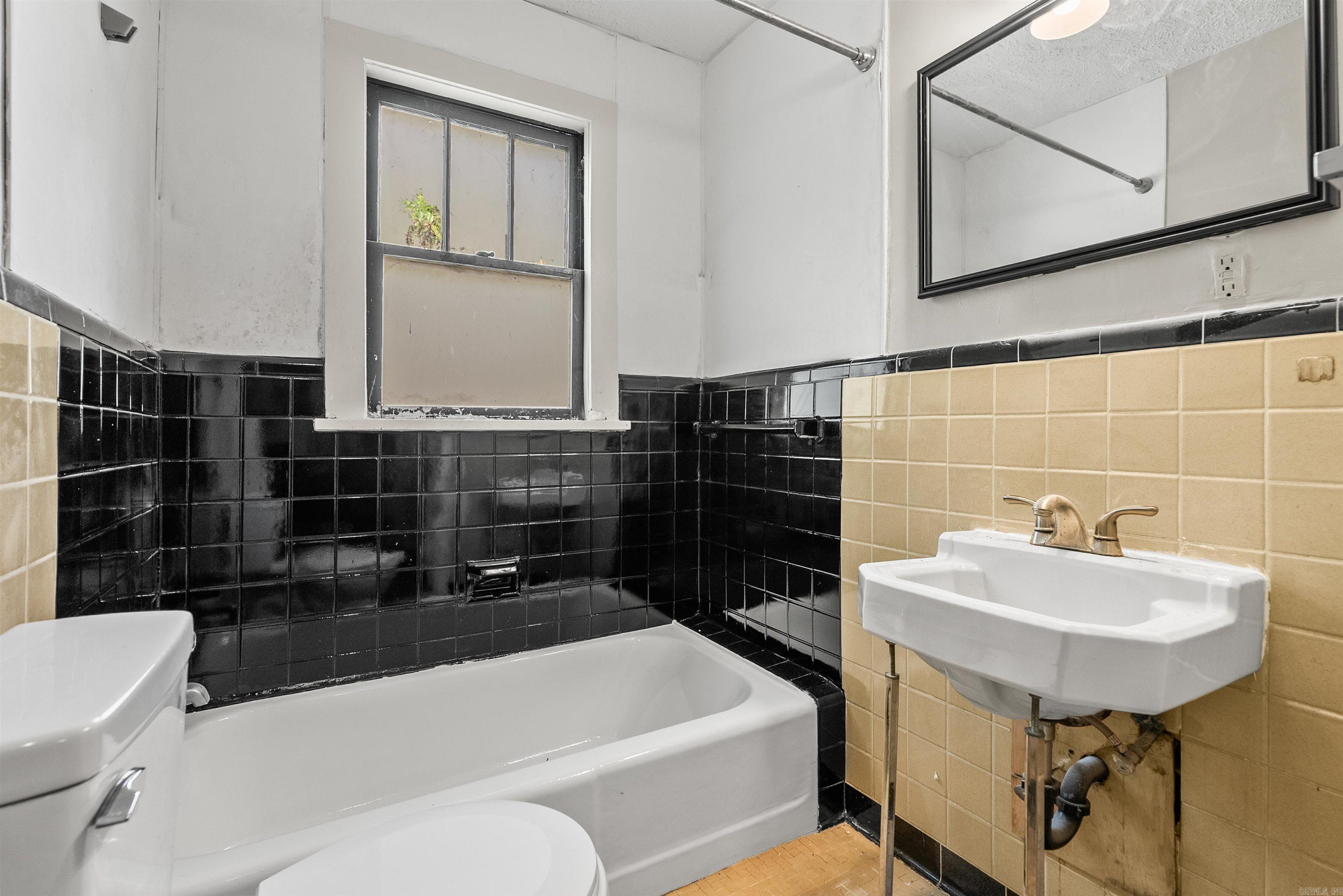 5617 Lee Property Photo 18