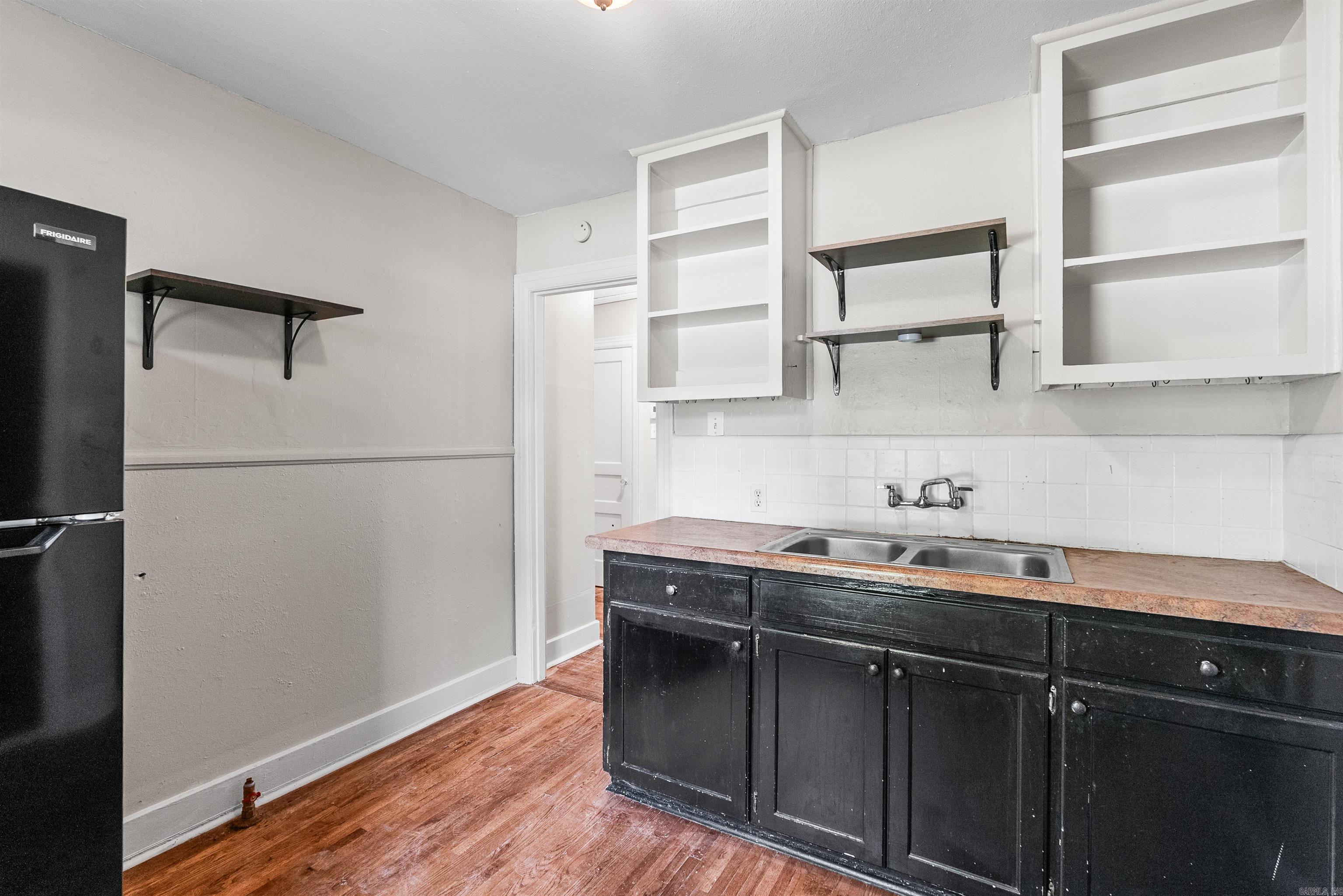 5617 Lee Property Photo 20