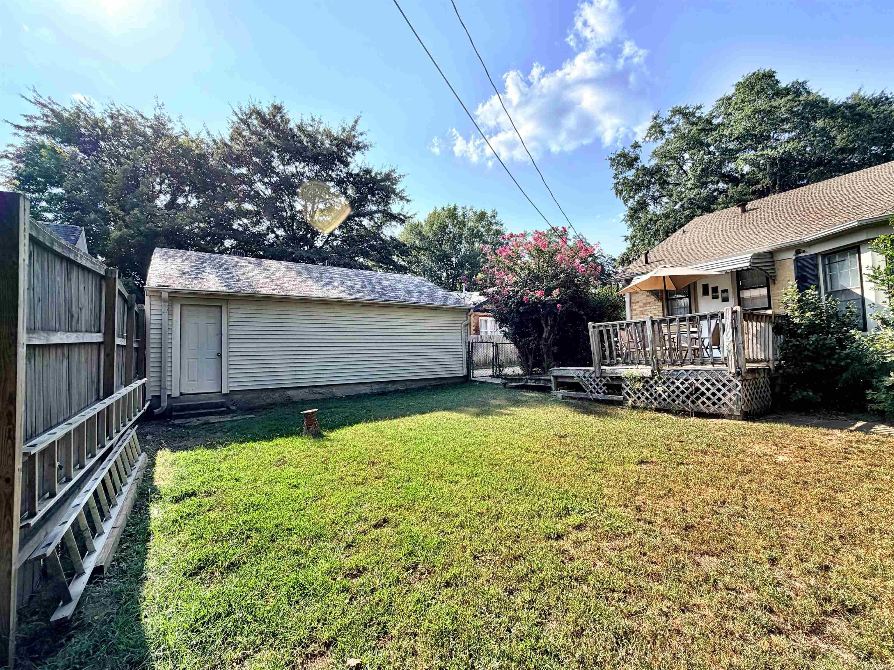 303 E Conway Street Property Photo 5