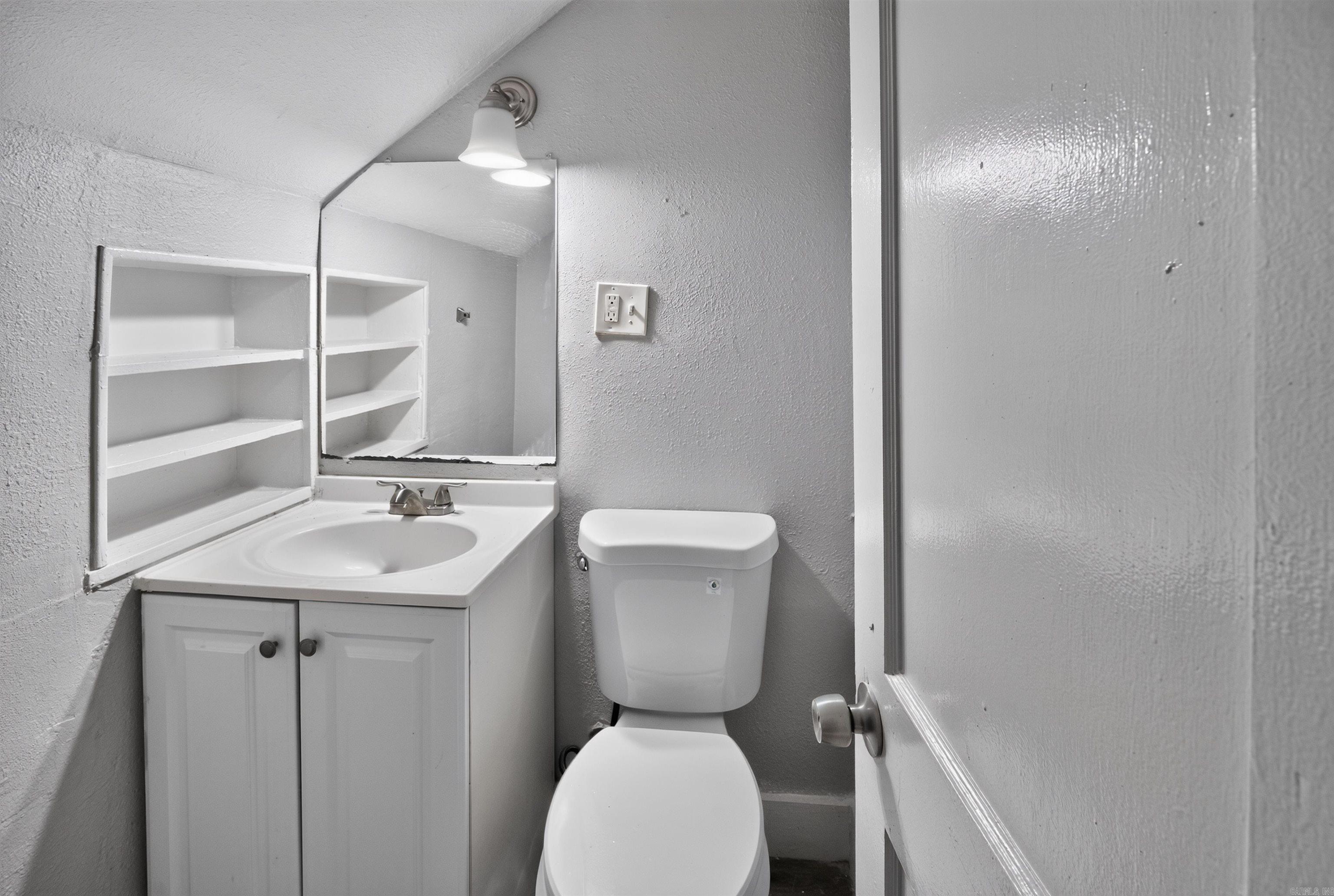306 W 51st Street Property Photo 2