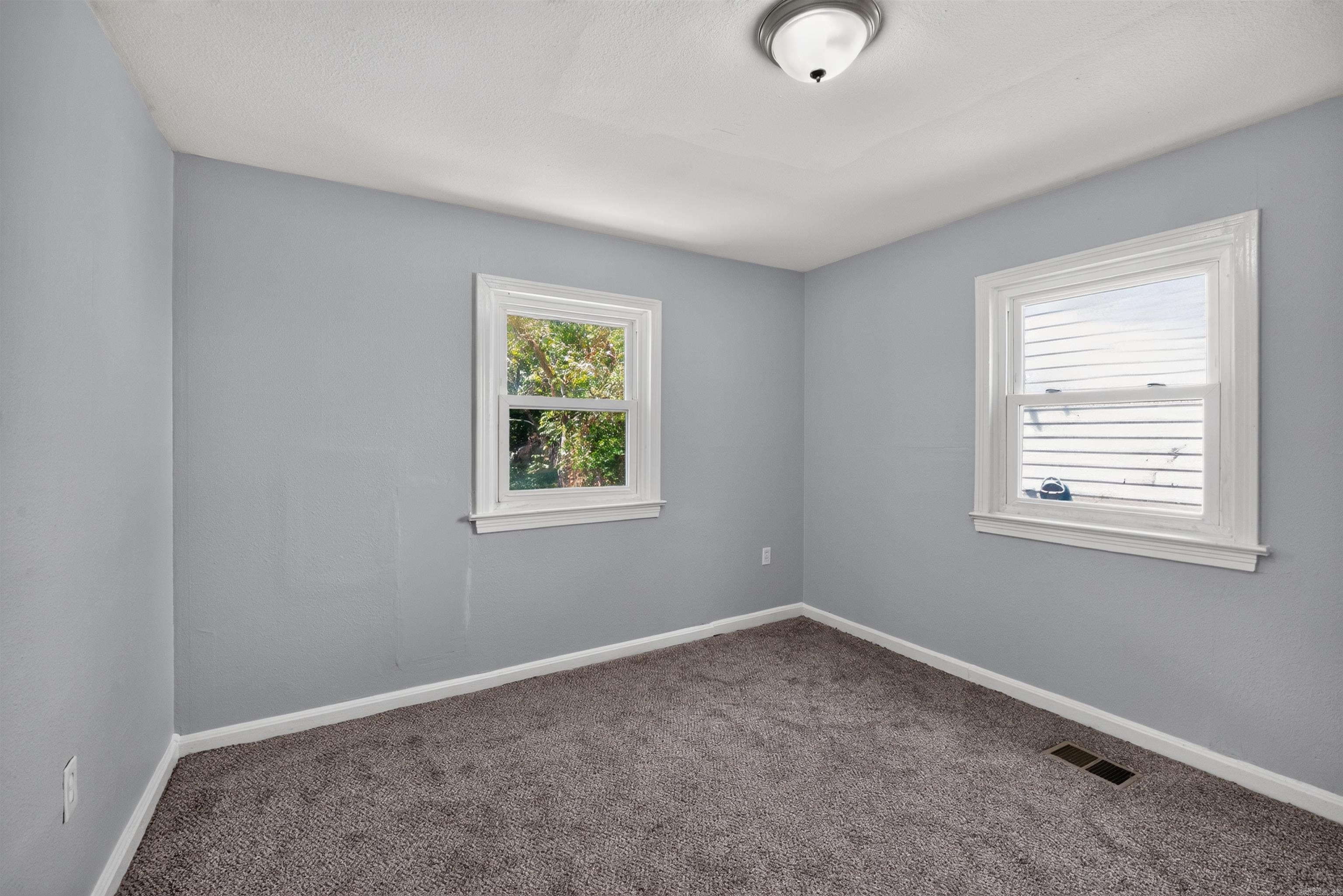 306 W 51st Street Property Photo 13