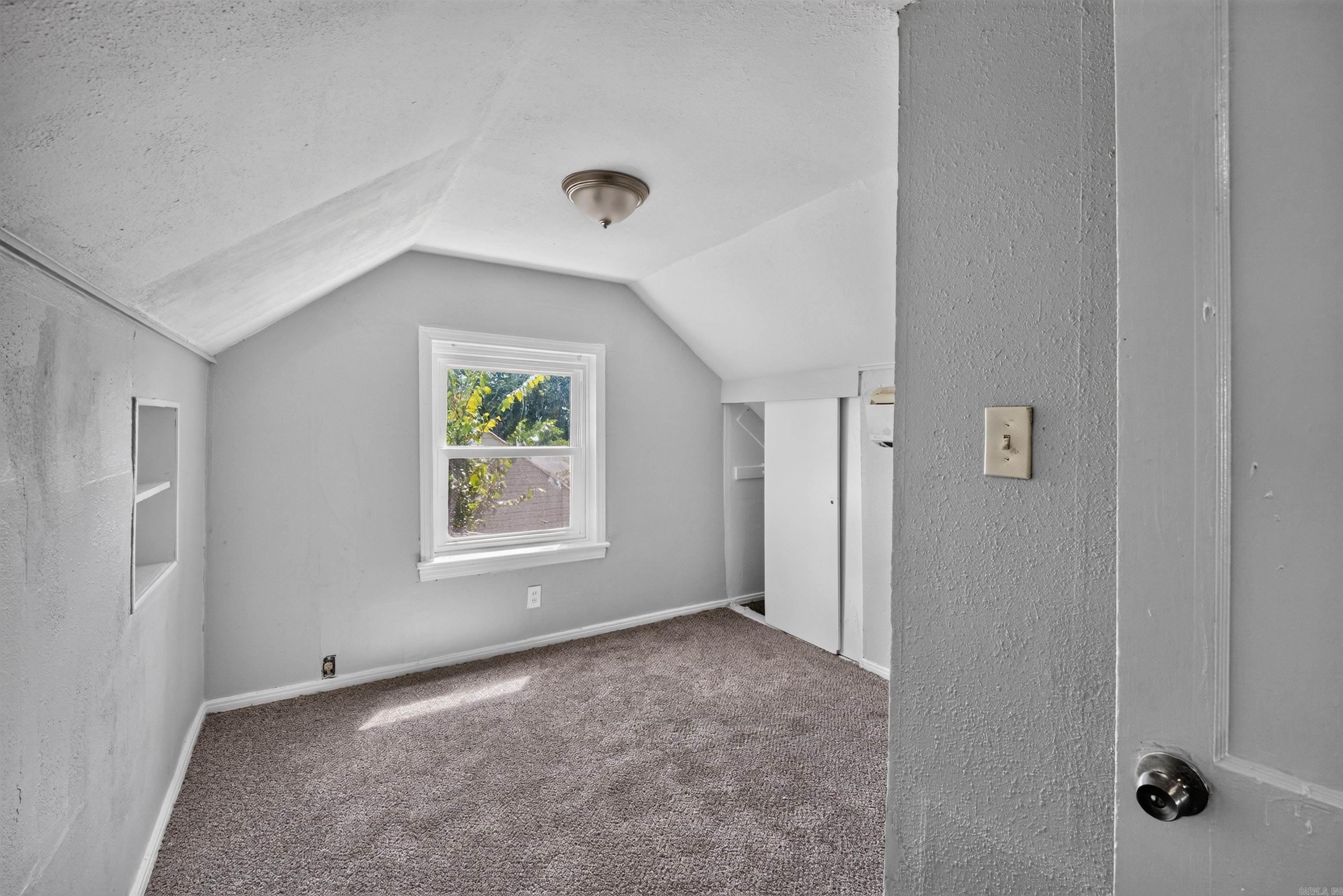 306 W 51st Street Property Photo 19