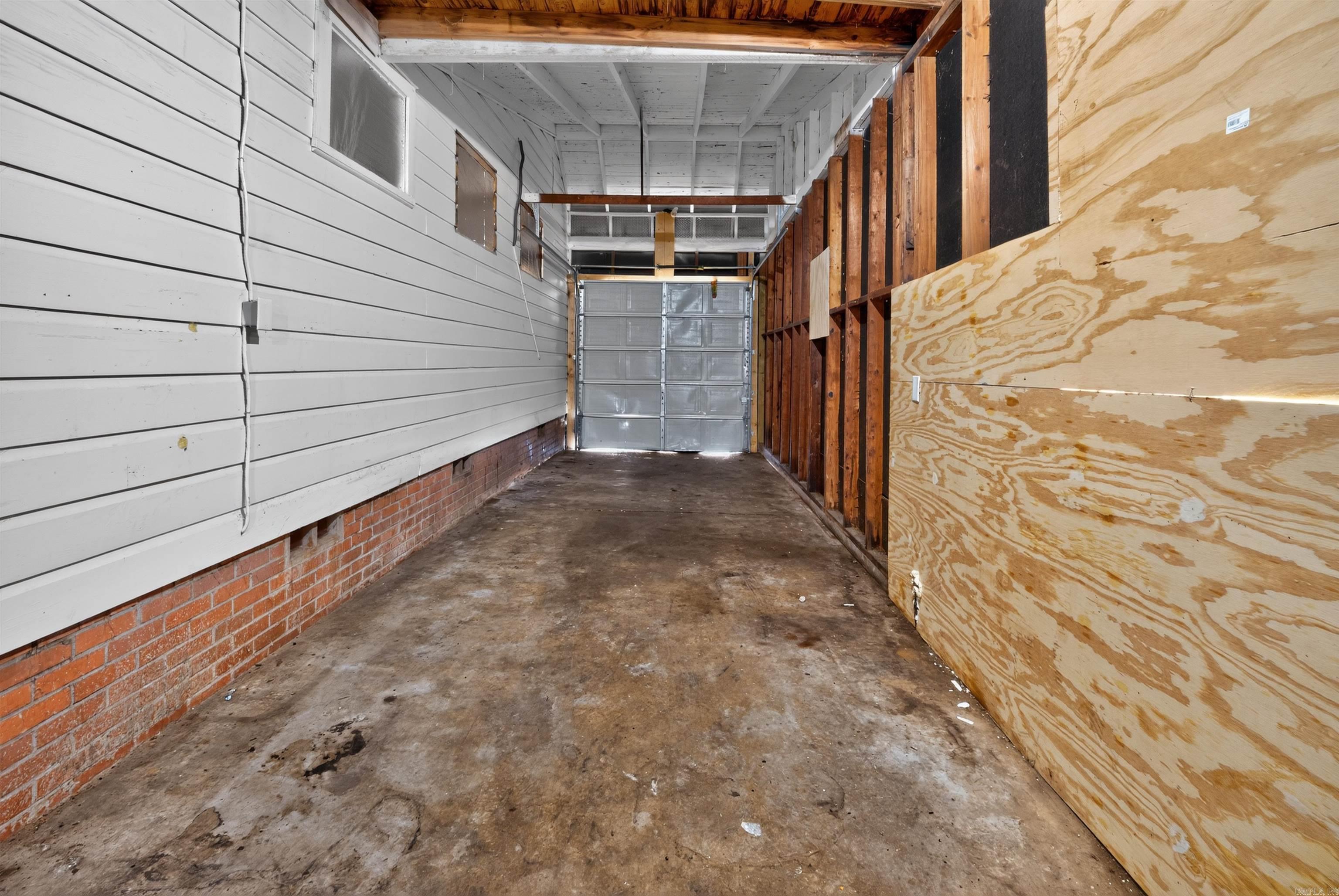 306 W 51st Street Property Photo 24