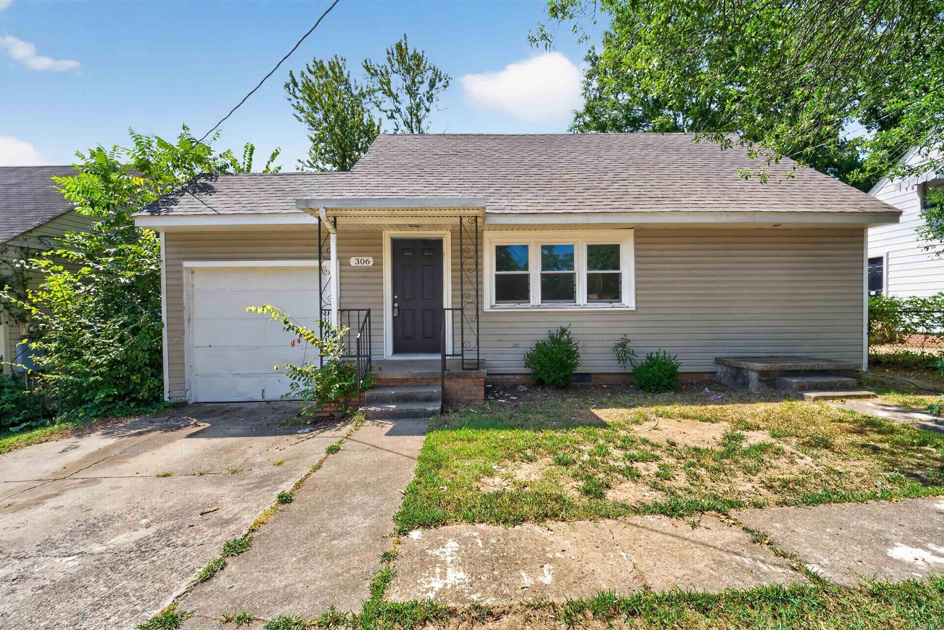 306 W 51st Street Property Photo 27