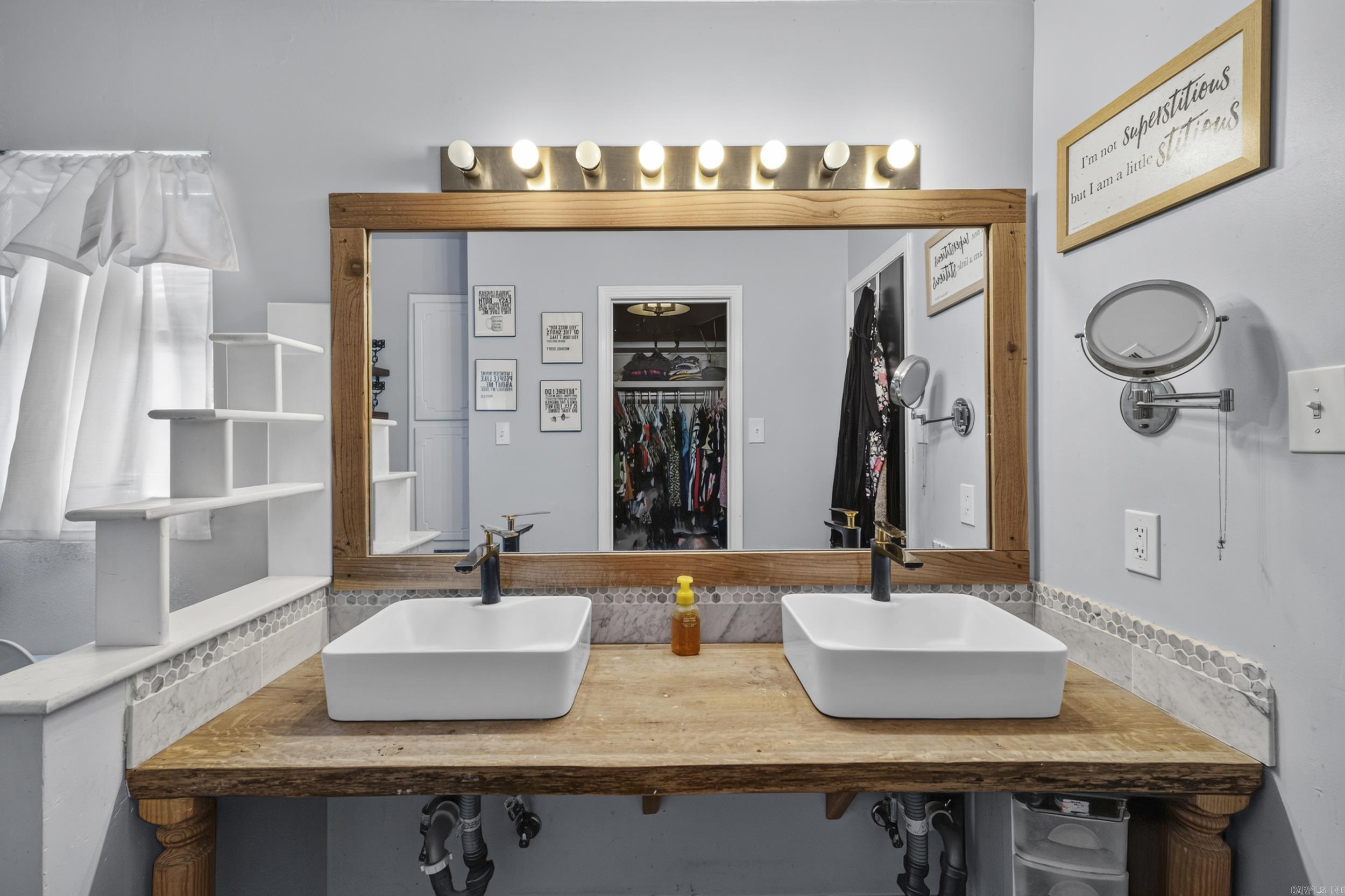 15 Clinton Court Property Photo 17