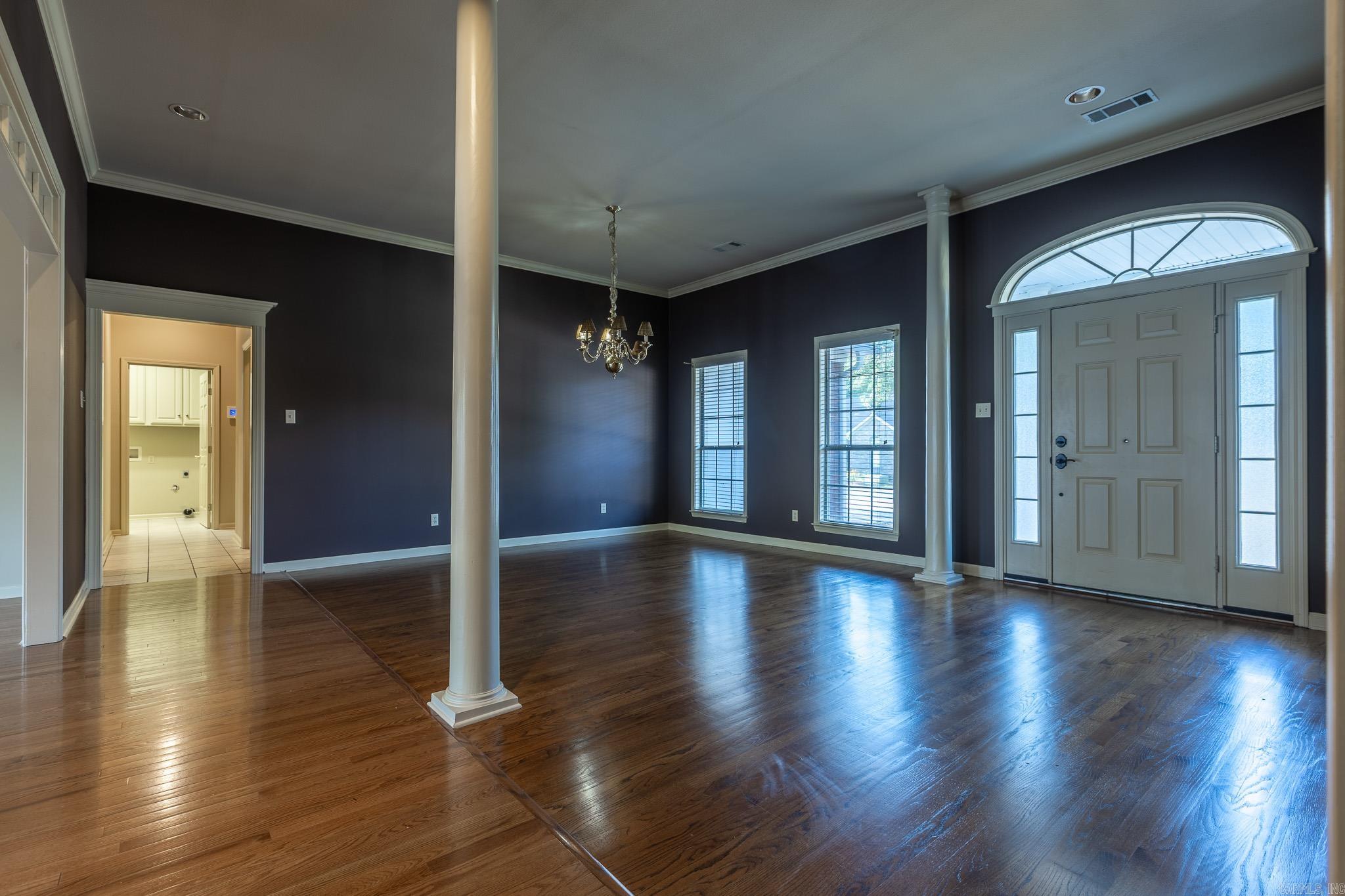 6100 Cypress Creek Drive Property Photo 6