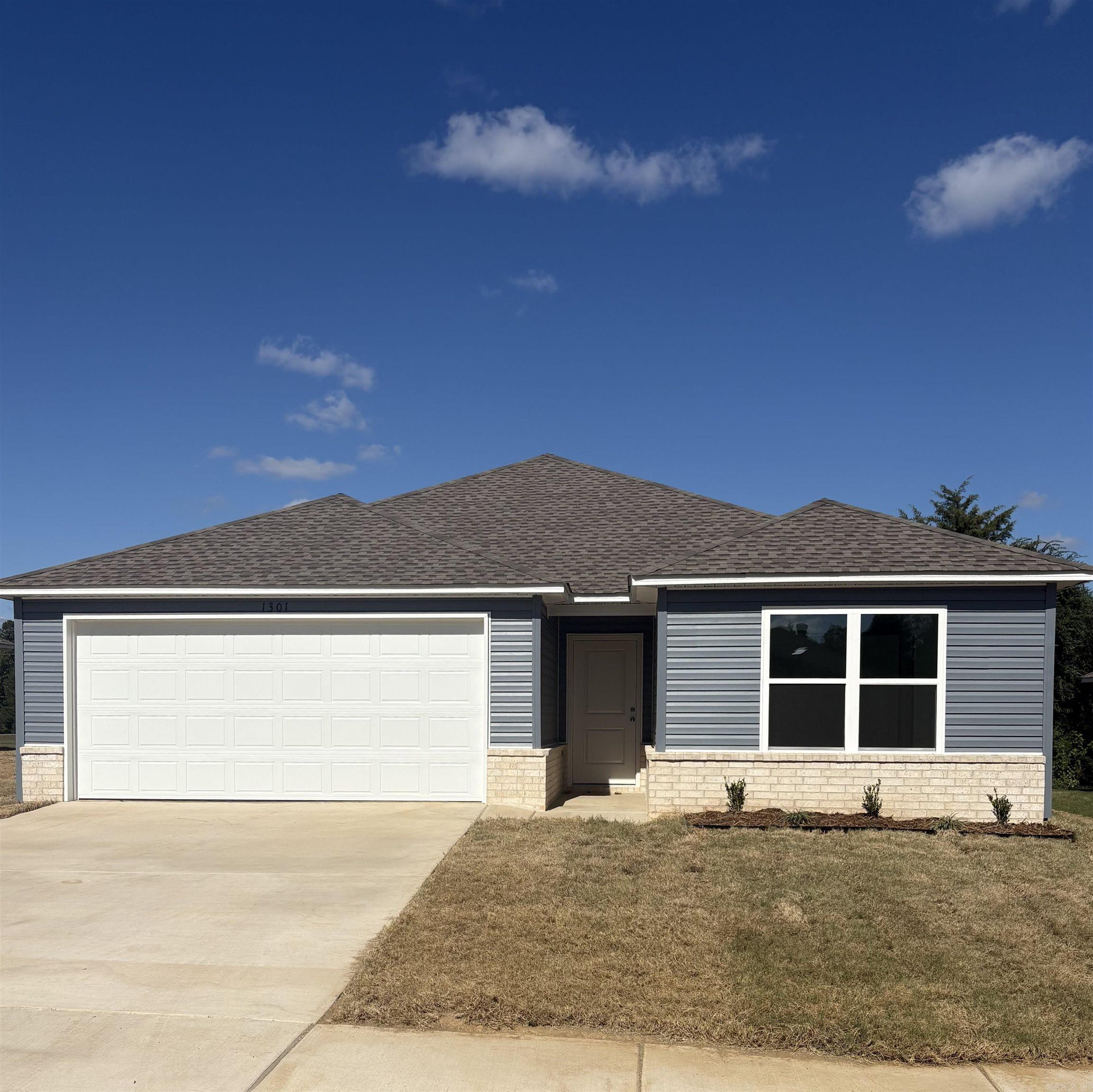 1301 Manor Oaks Boulevard Property Photo 1