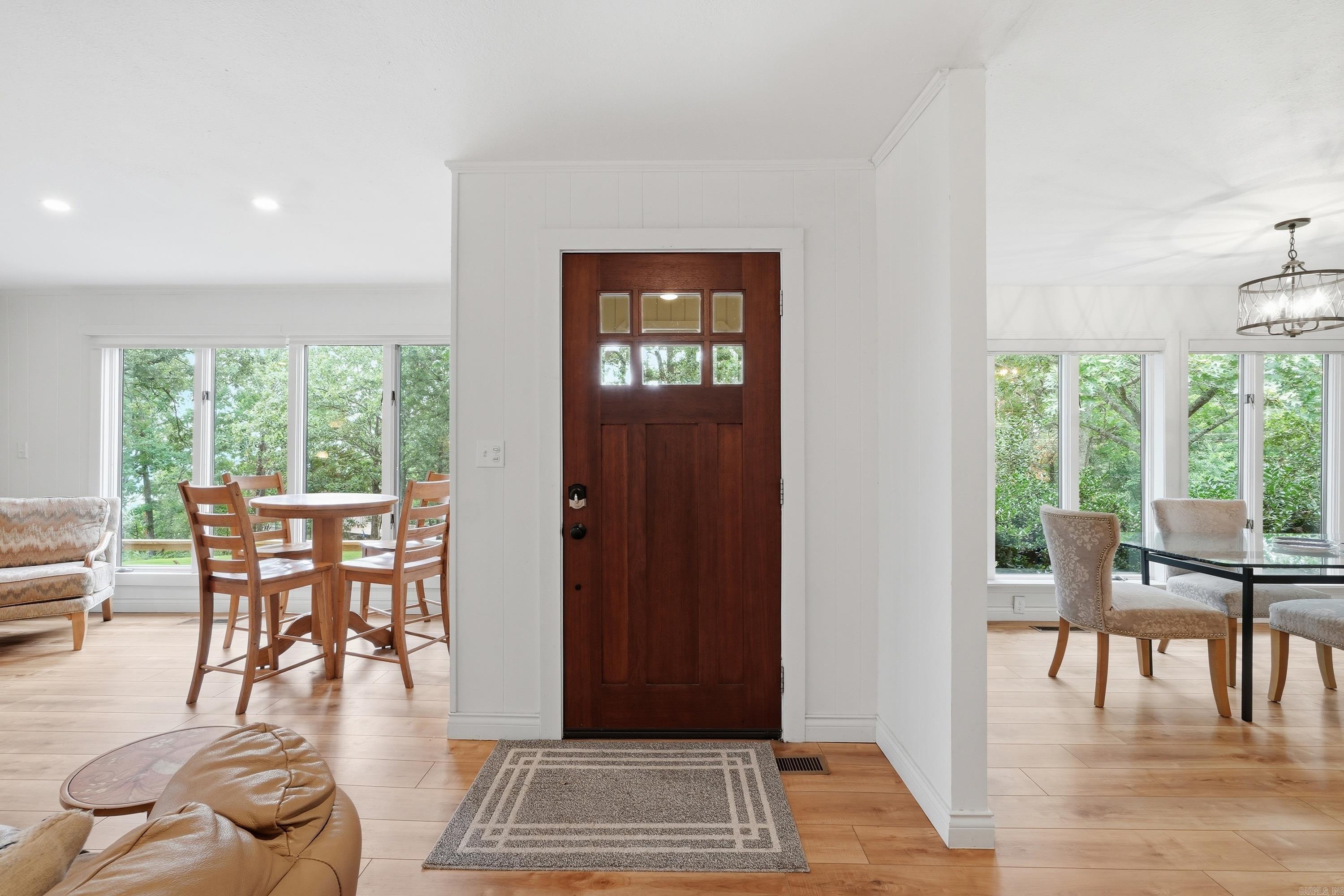 211 Chelsea Drive Property Photo 10