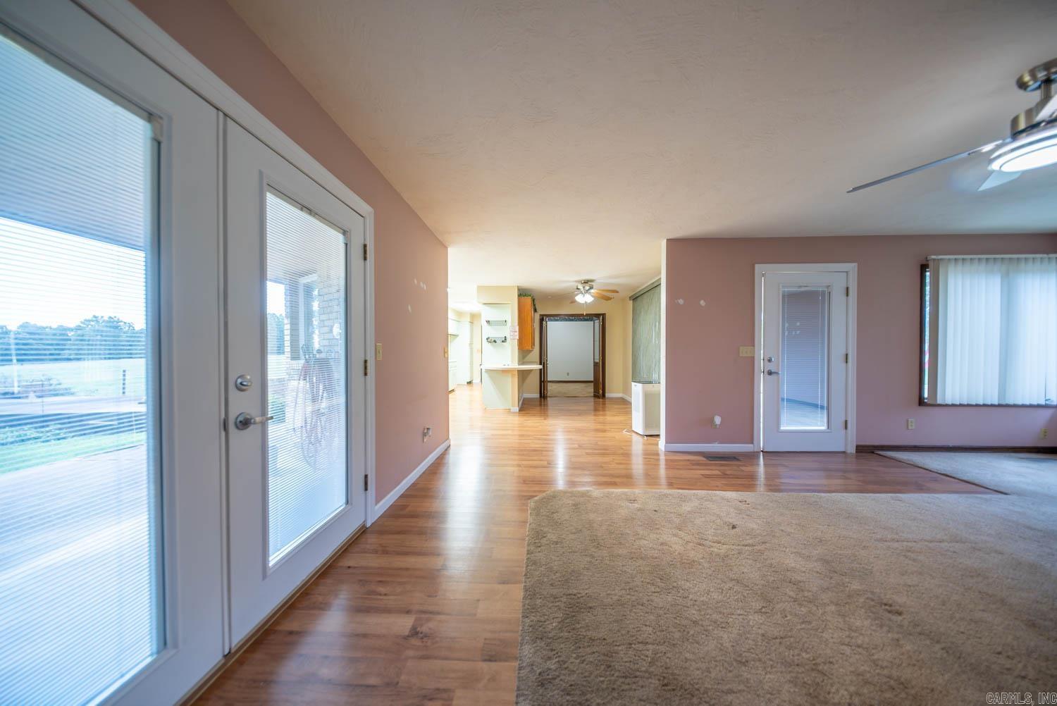 1912 Hh Highway Property Photo 6