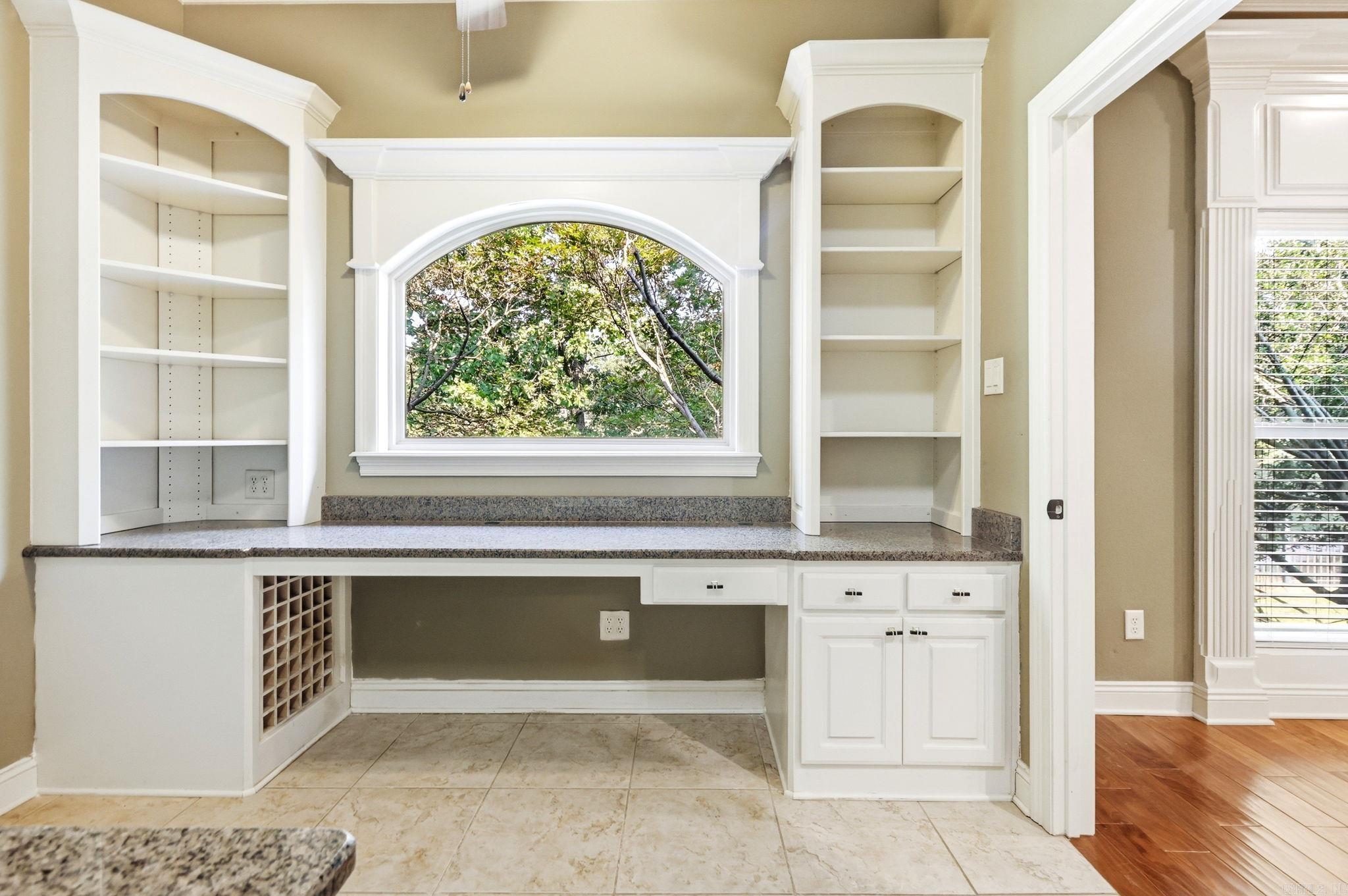 209 Cobblestone Drive Property Photo 17