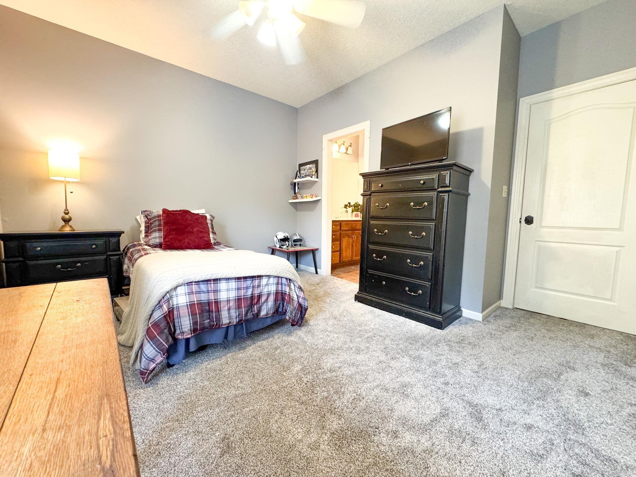 2021 Boundary Oaks Drive Property Photo 21