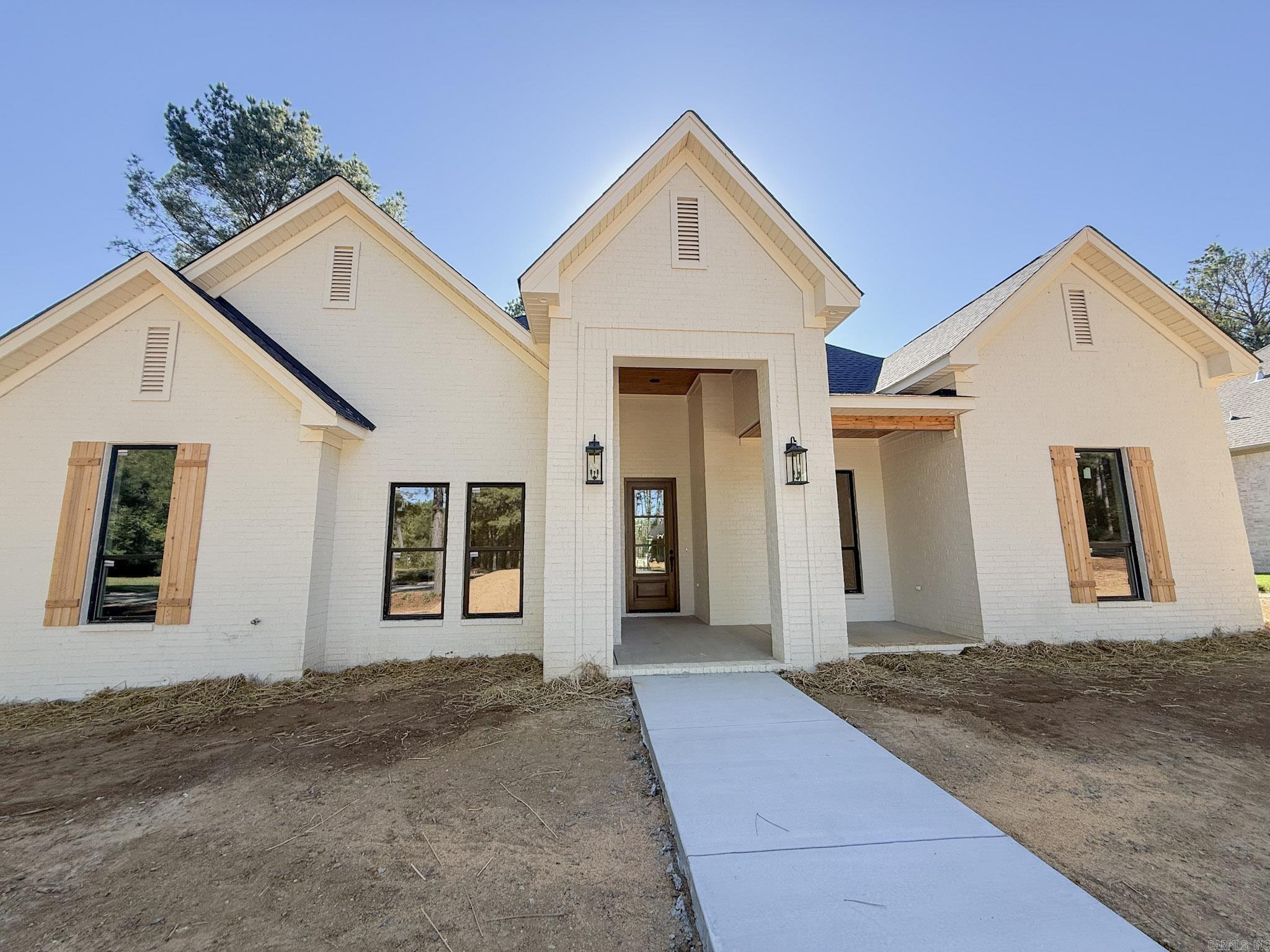 4675 College Avenue Property Photo 1