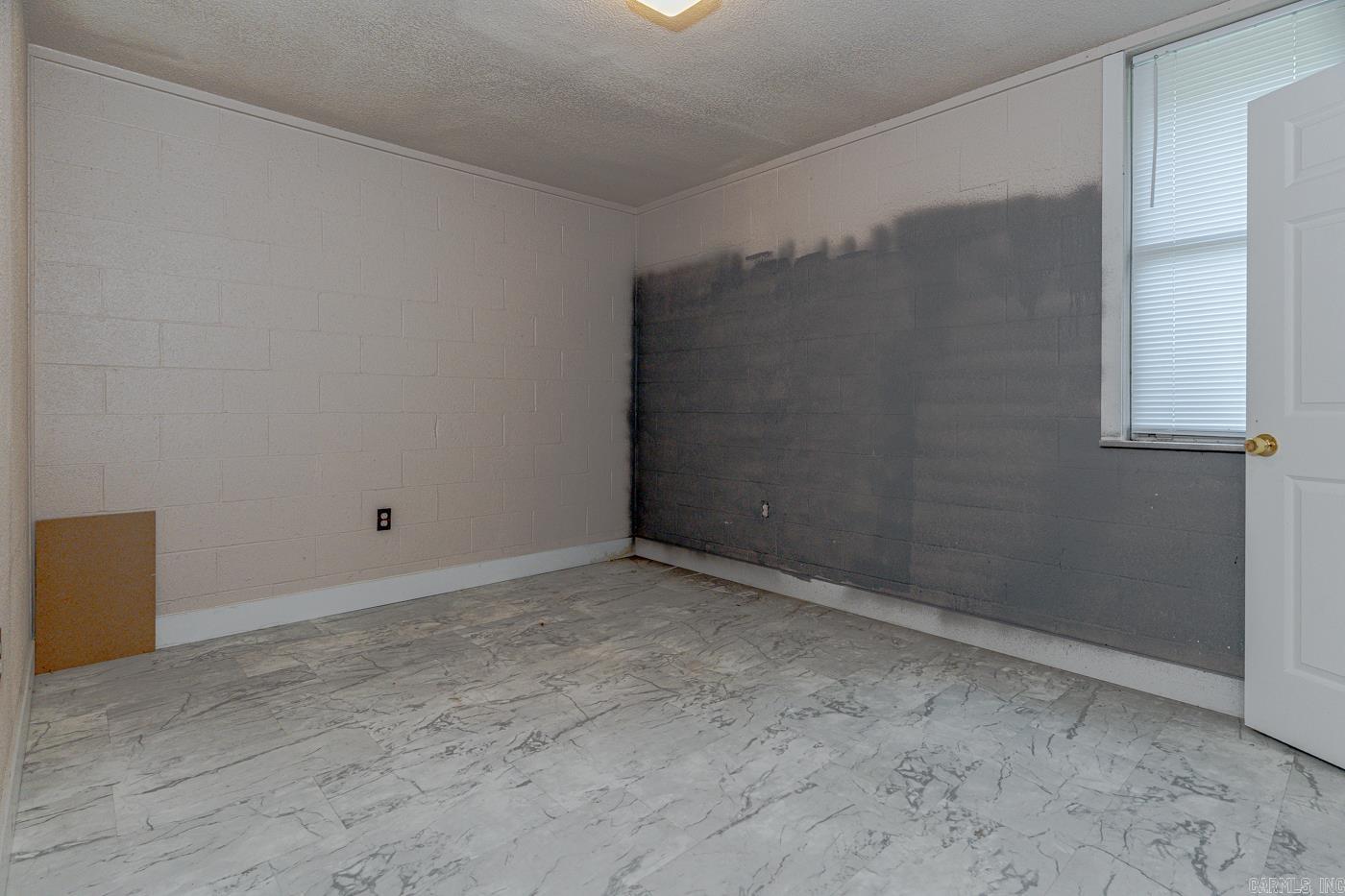 1261 County Road 380 Property Photo 14