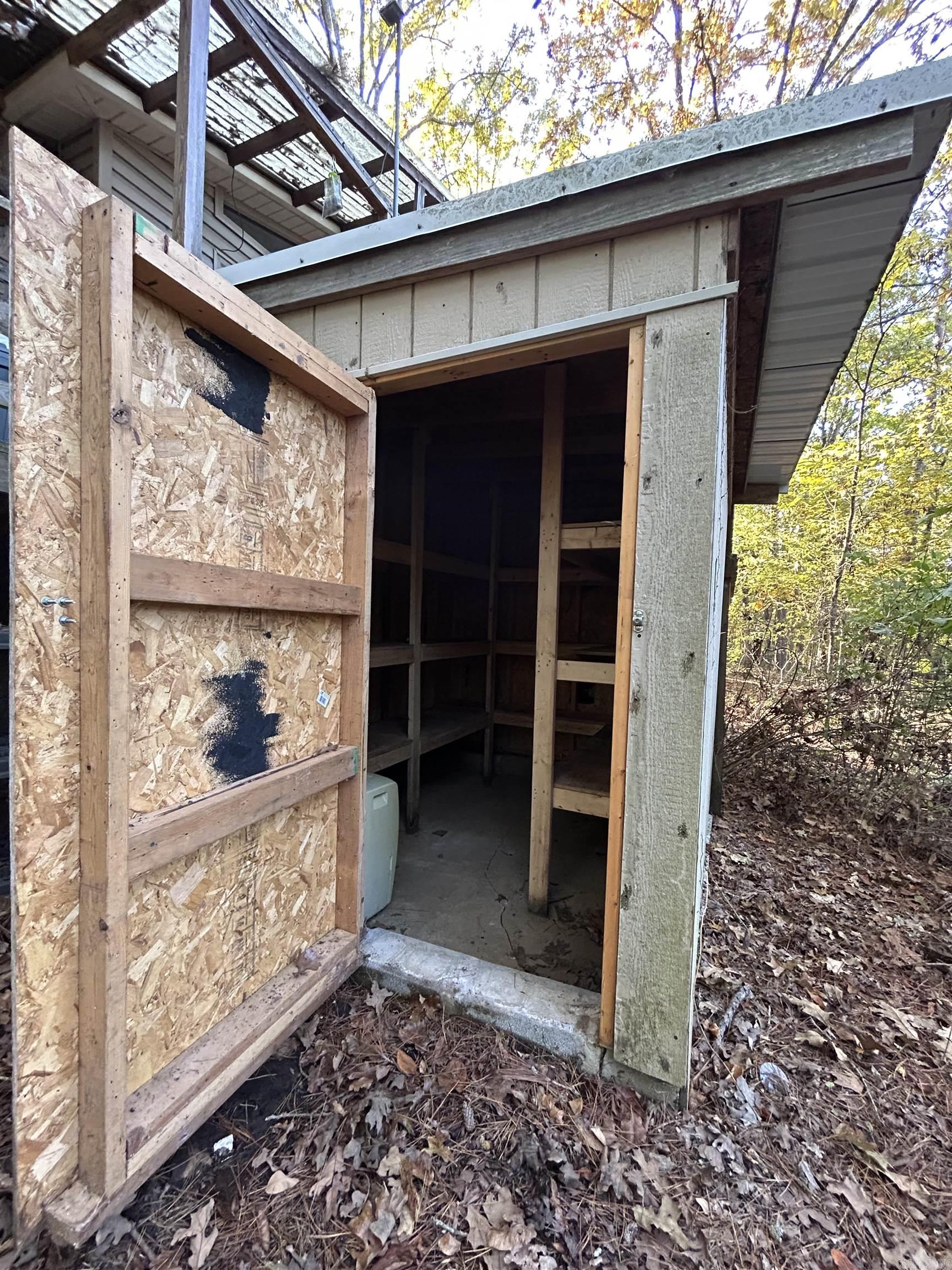 10 Brook Hollow Road Property Photo 14