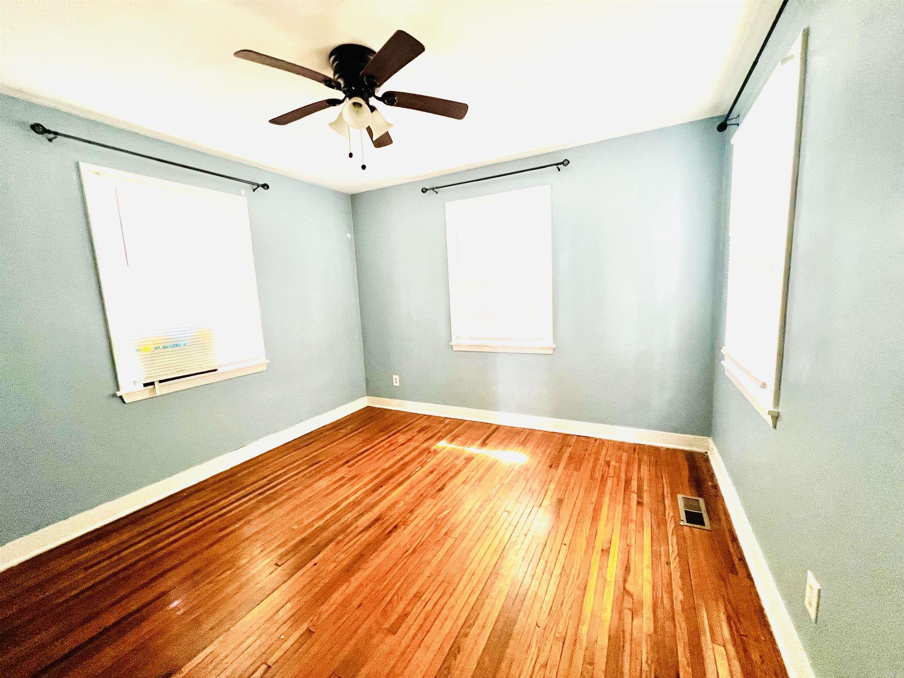 1313 S Fillmore Property Photo 7