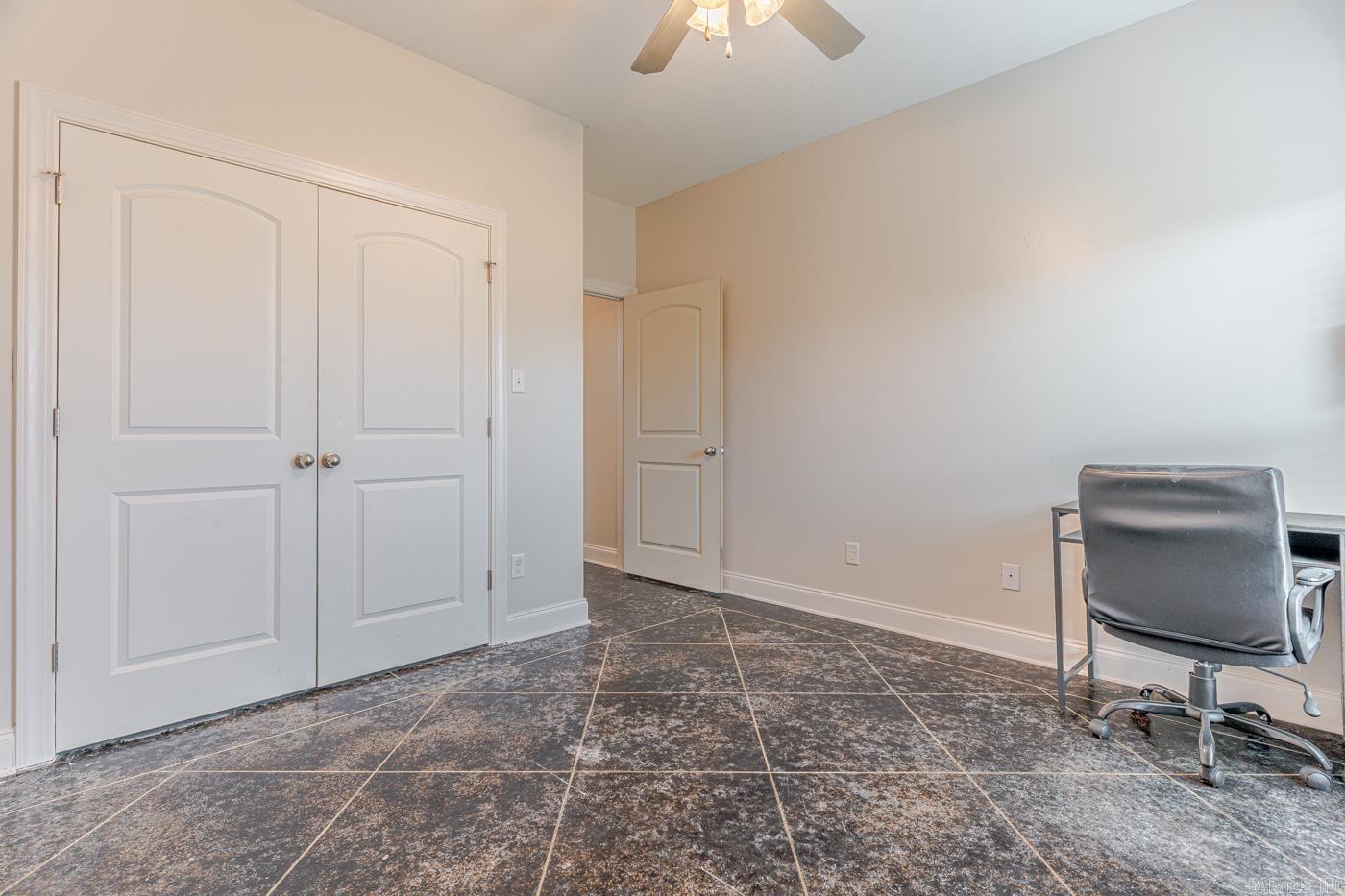1116 Gregory Ct Property Photo 17