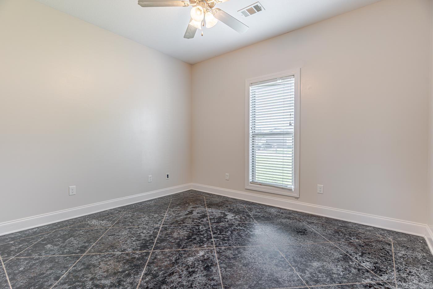 1116 Gregory Ct Property Photo 22