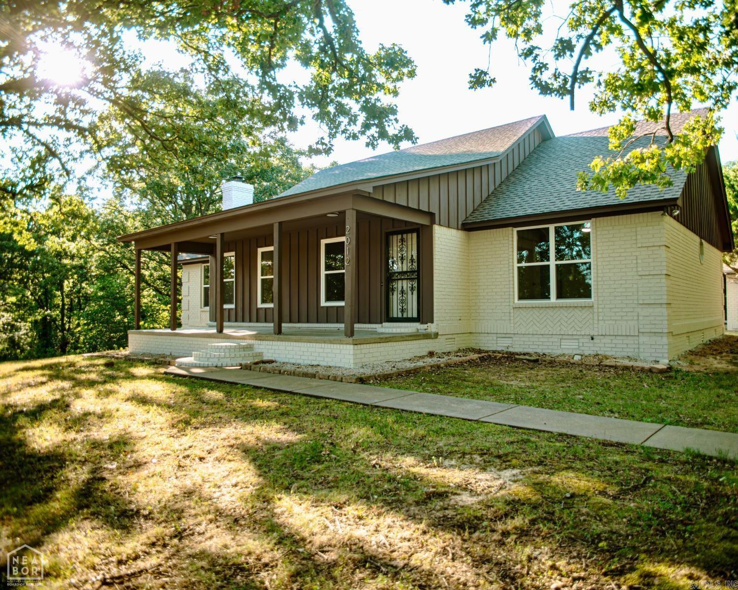 2012 E Lawson Road Property Photo 2