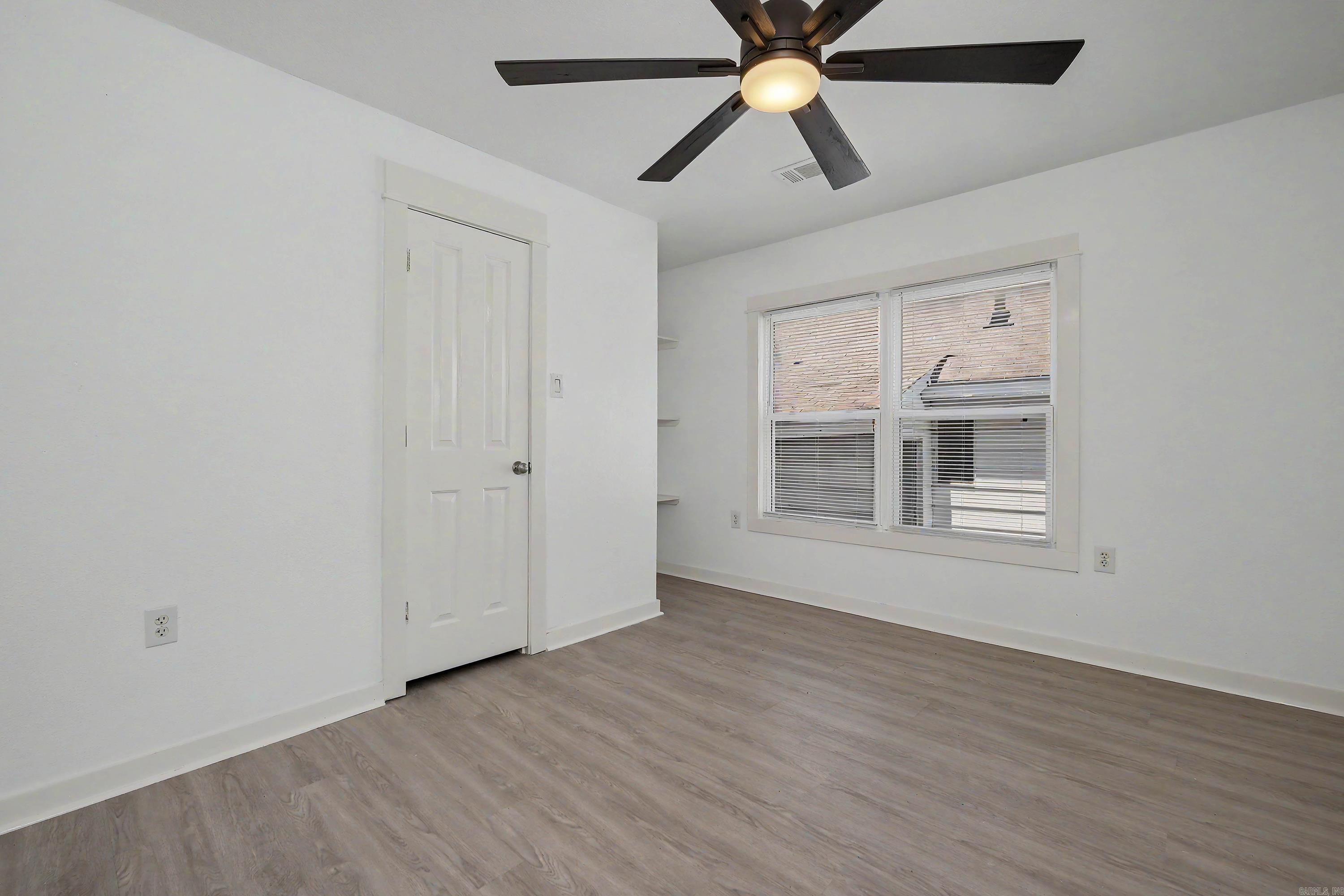 2720 S Spring Street Property Photo 14
