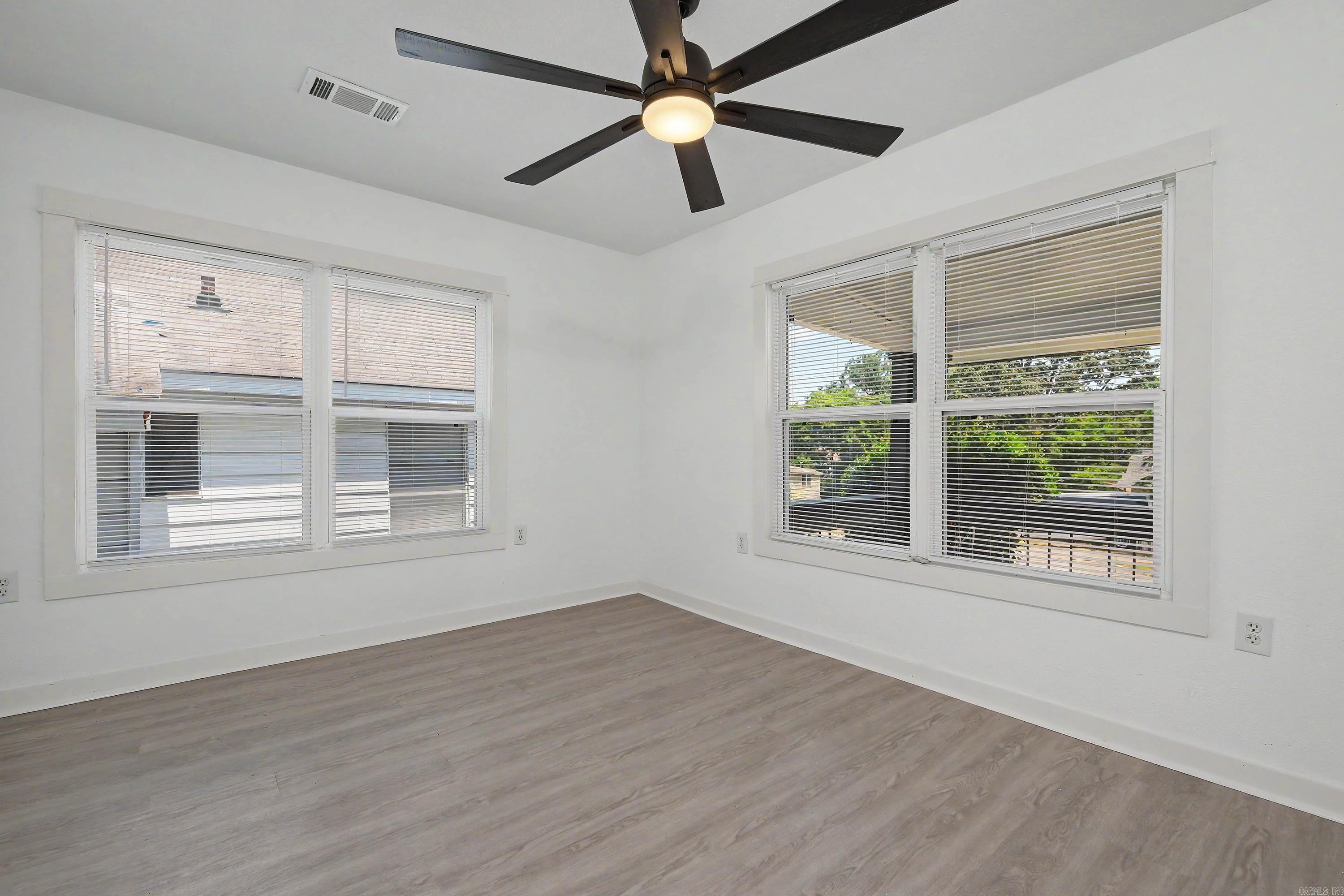 2720 S Spring Street Property Photo 16