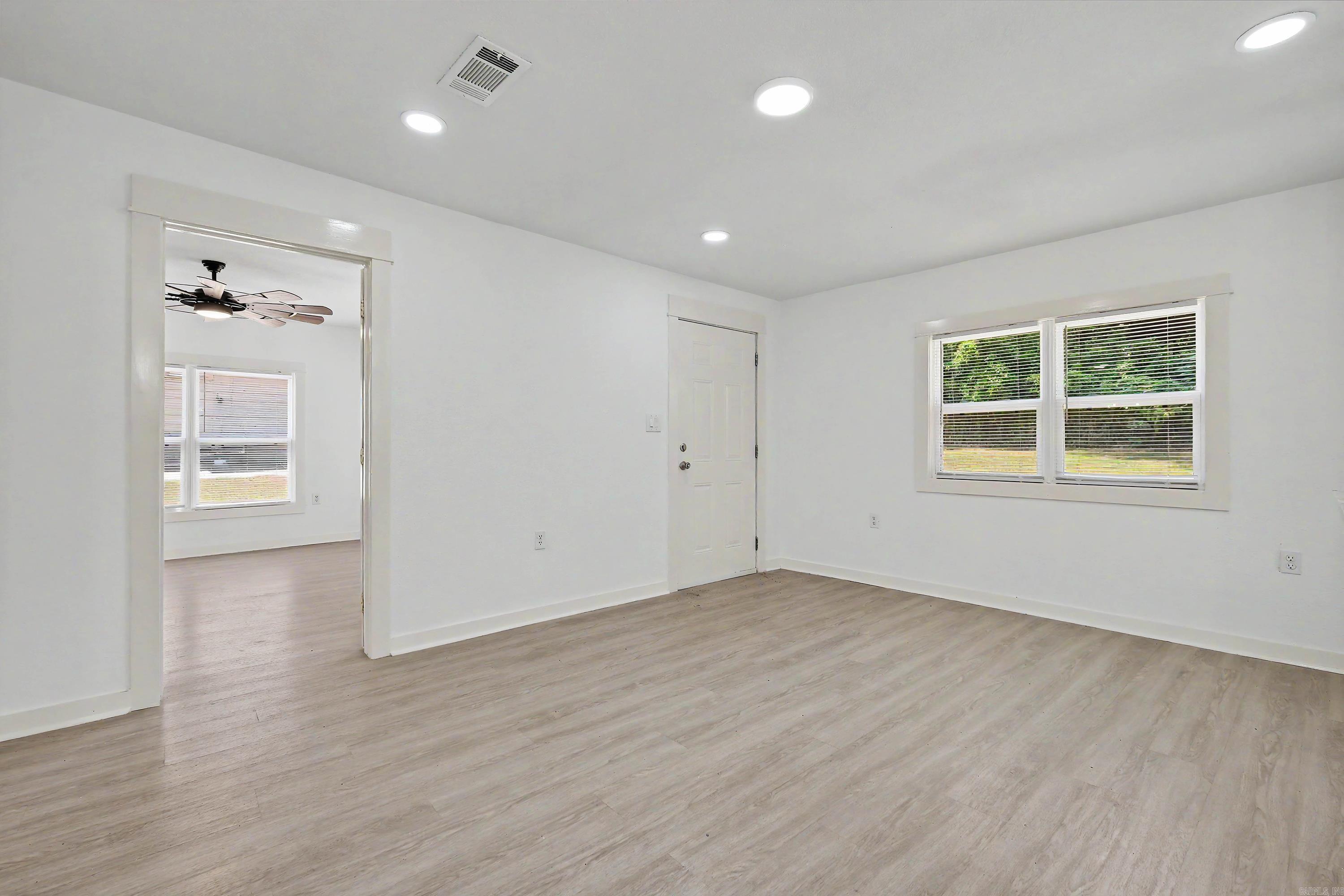 2720 S Spring Street Property Photo 21