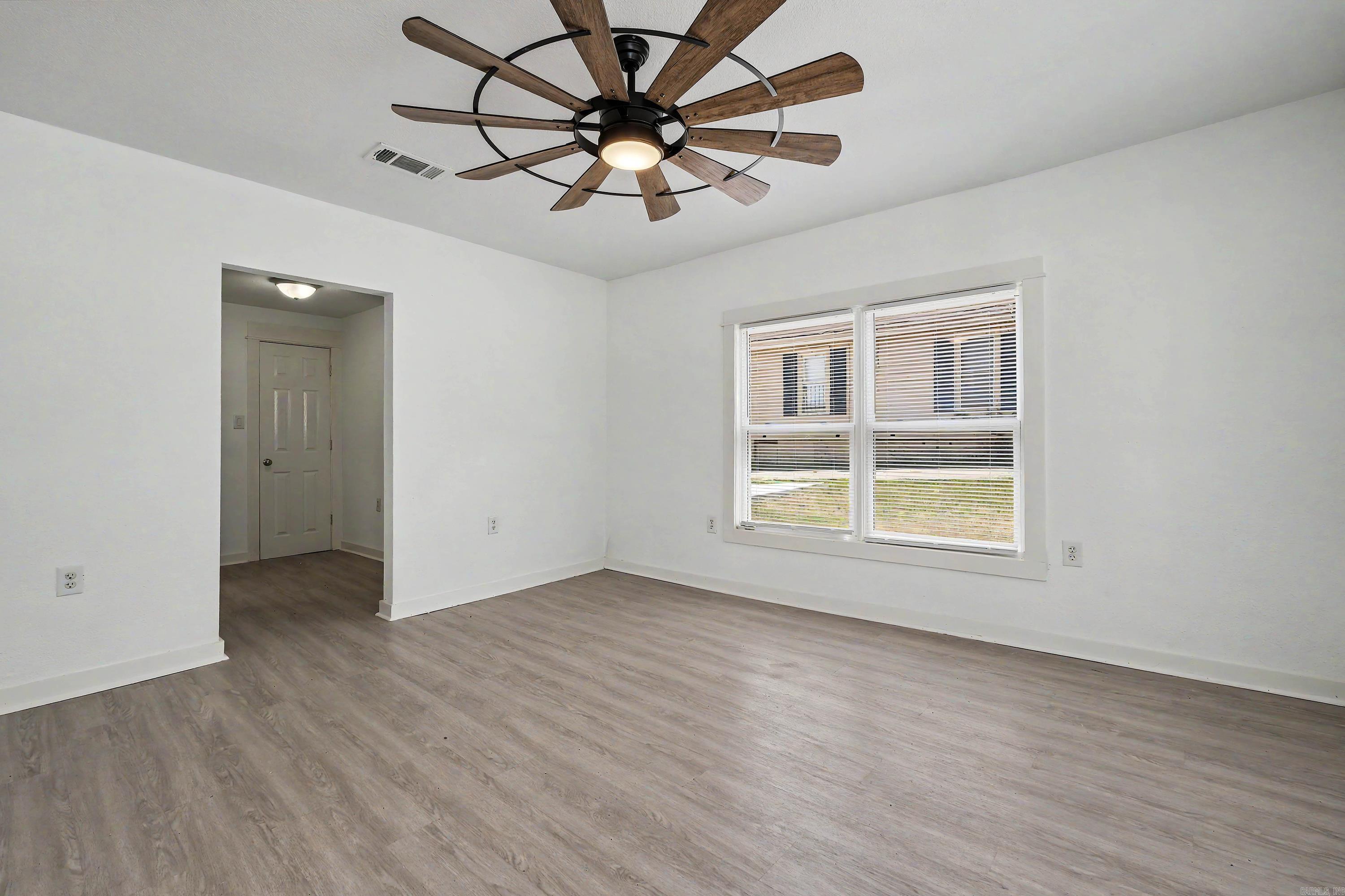 2720 S Spring Street Property Photo 22