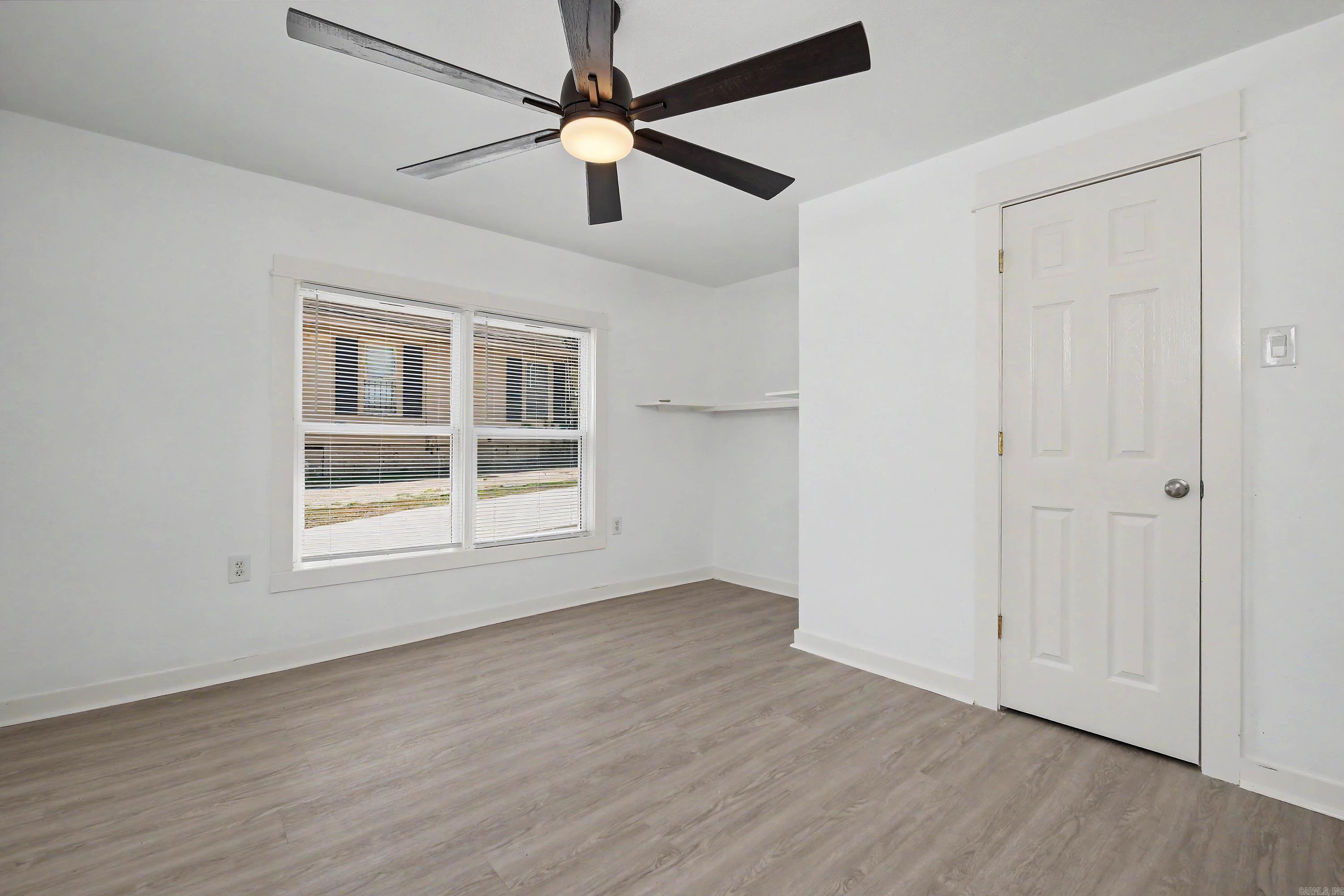 2720 S Spring Street Property Photo 27