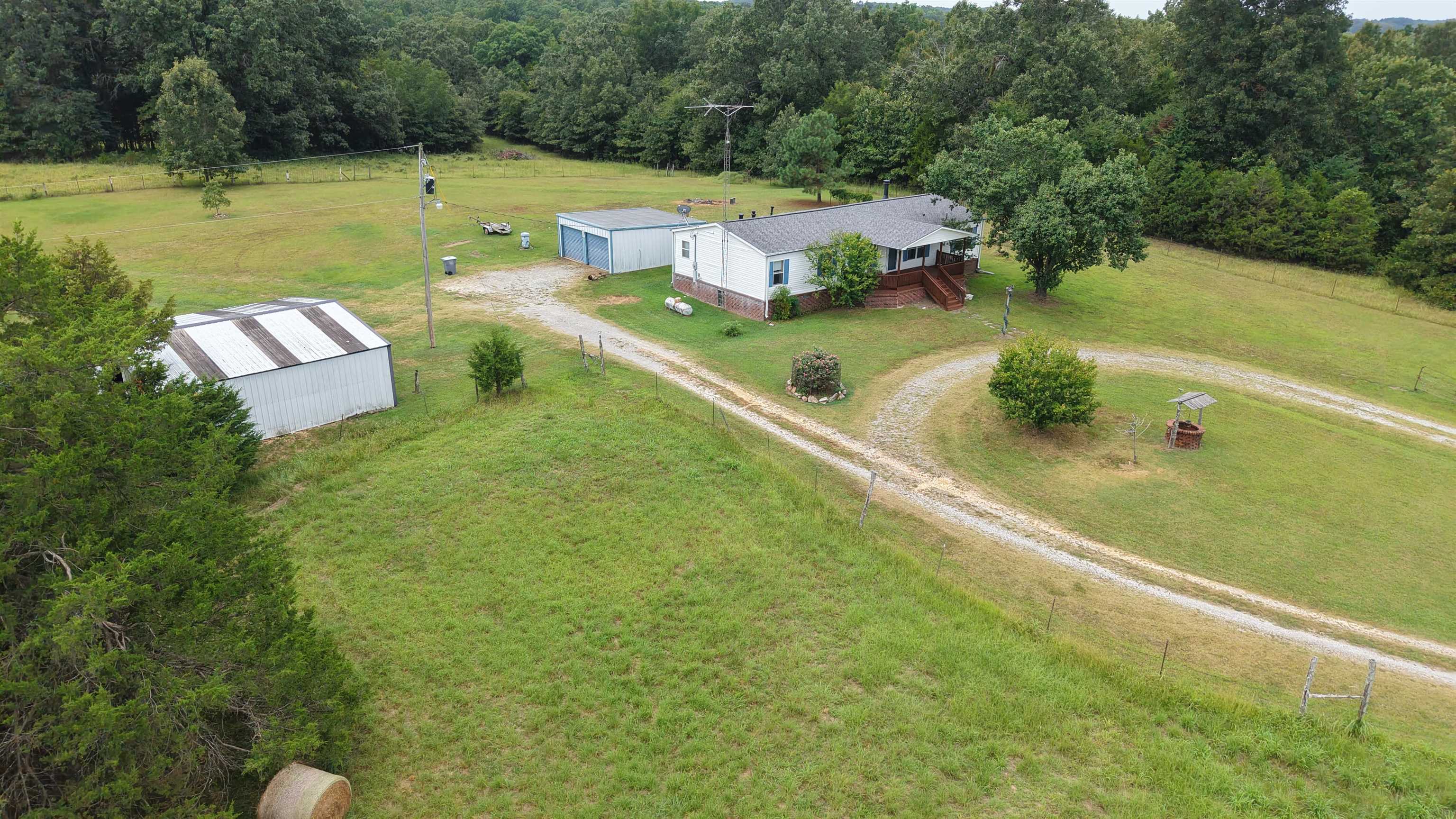 4622 Finley Creek Road Property Photo 1