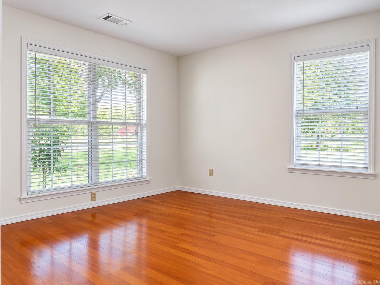 106 Cedar Valley Drive Property Photo 14