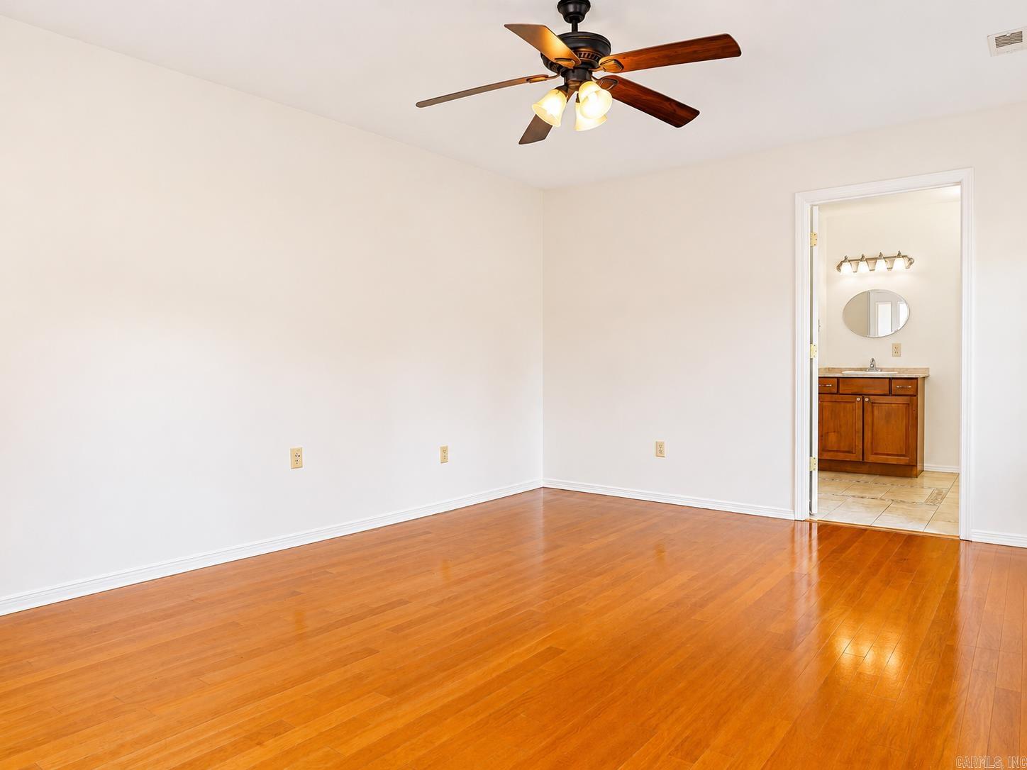 106 Cedar Valley Drive Property Photo 25