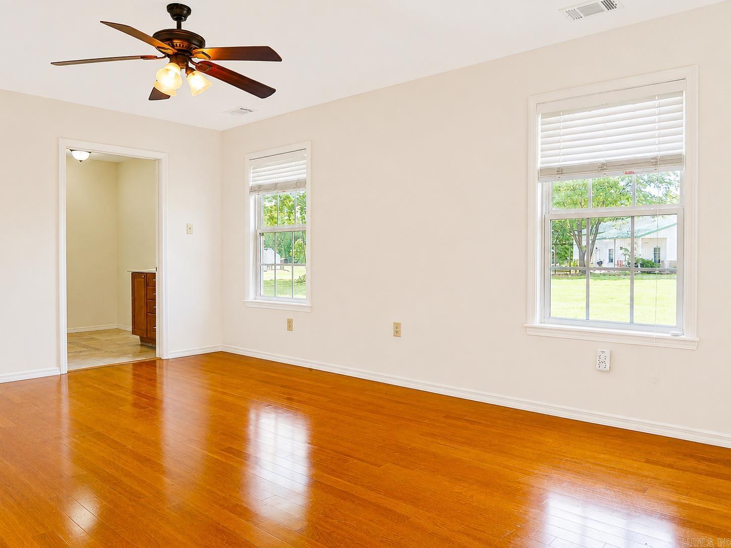 106 Cedar Valley Drive Property Photo 26