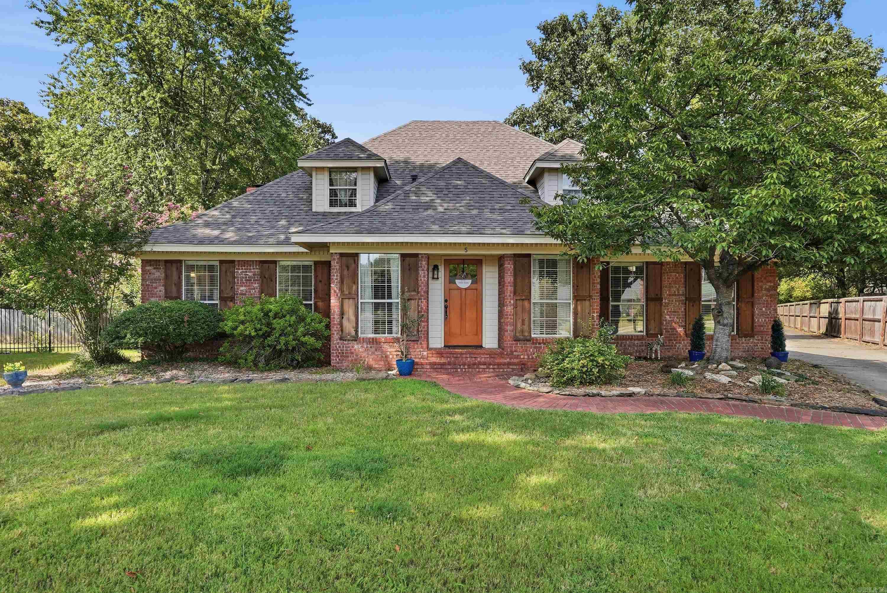 5 Brandon Cir Property Photo 2