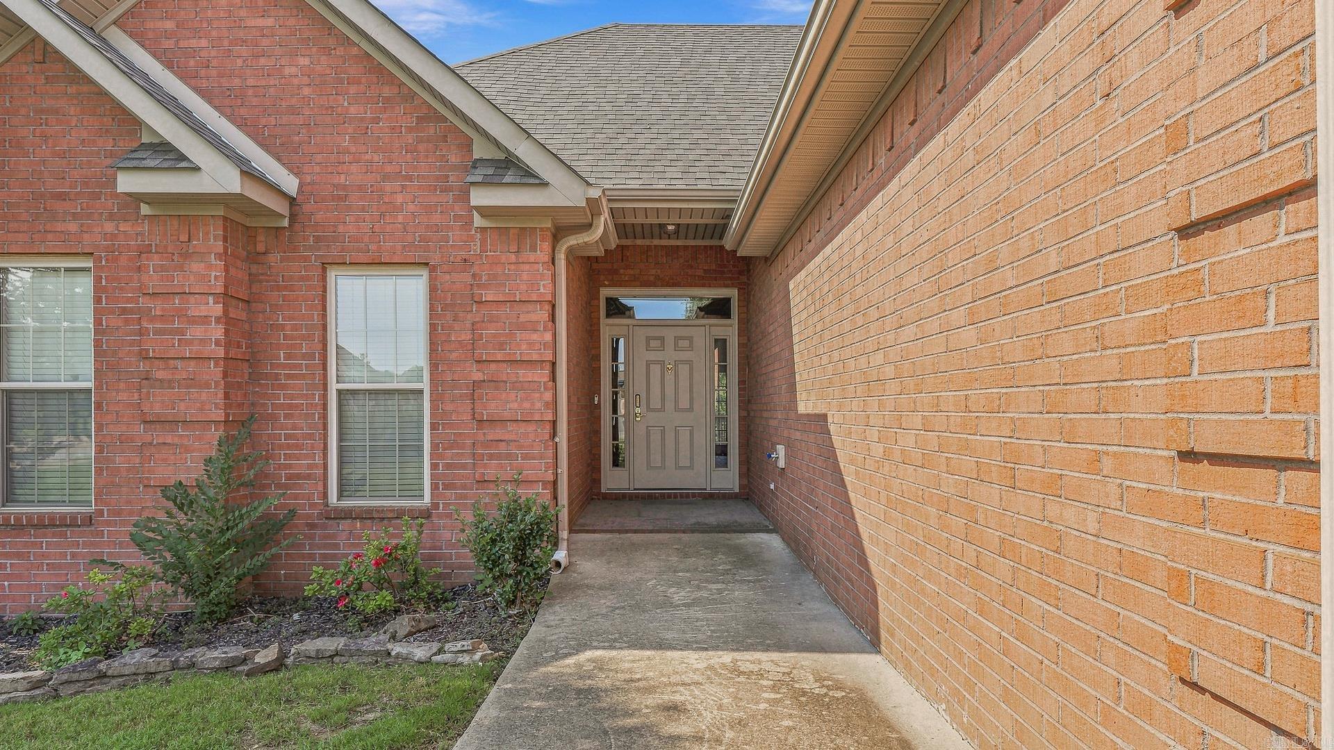 4733 Inverness Run Property Photo 4