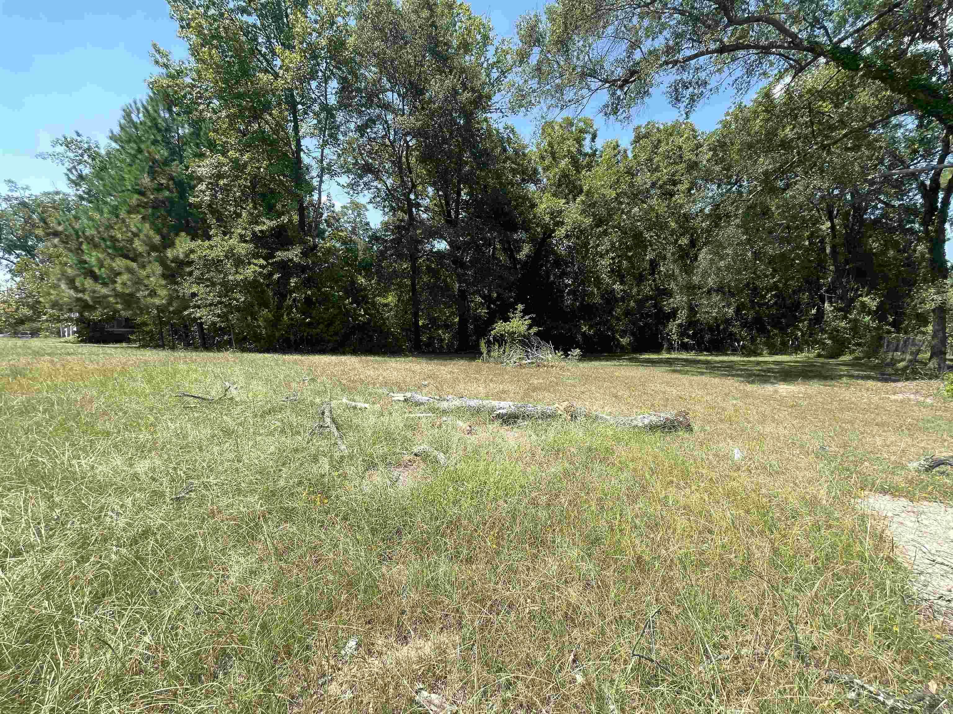 428 Maple St Property Photo 2